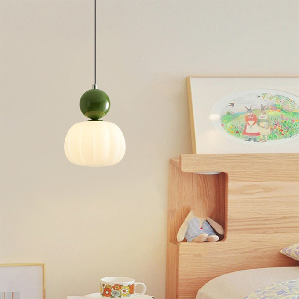 Miniaturowa lampa wisząca w kształcie dyni