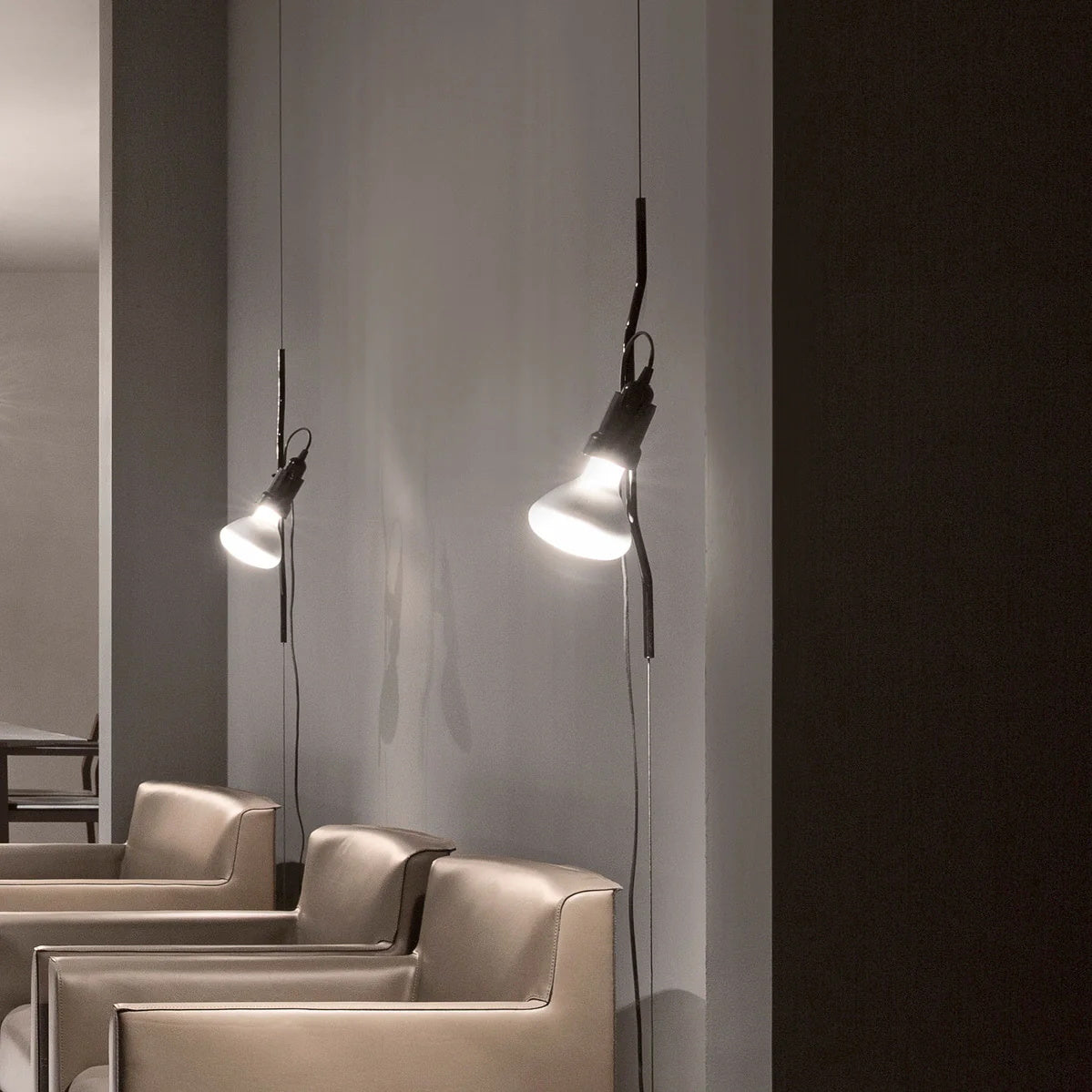 Parentesi pendel-loftlampe — industrielt hængende design