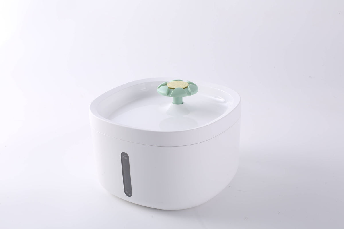 Trinkbrunnen für Haustiere mit LED-Anzeige und Blumendesign