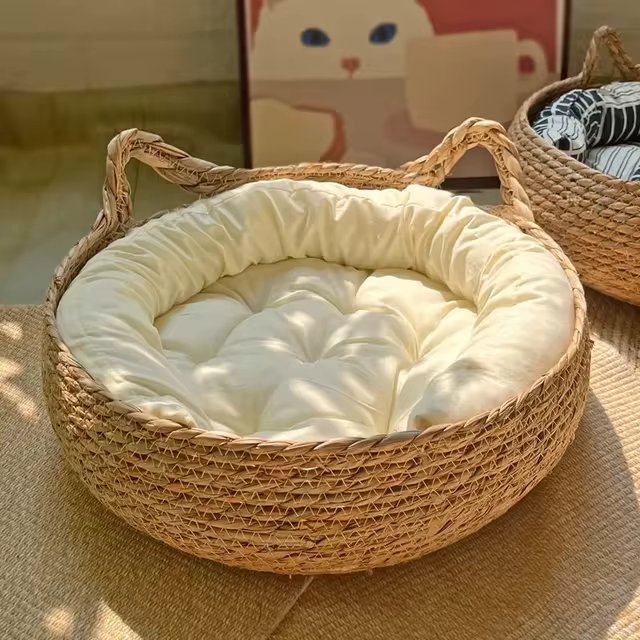 天然シーグラスを手編みしたクッション付き猫用ベッド