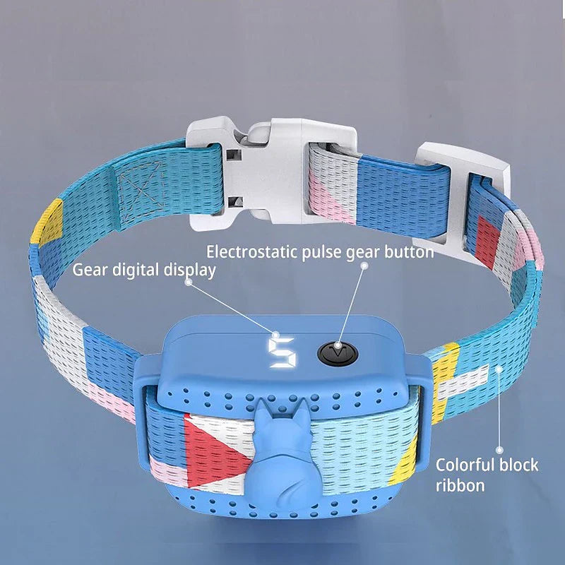 Anti-Bell-Halsband für Hunde mit buntem Design
