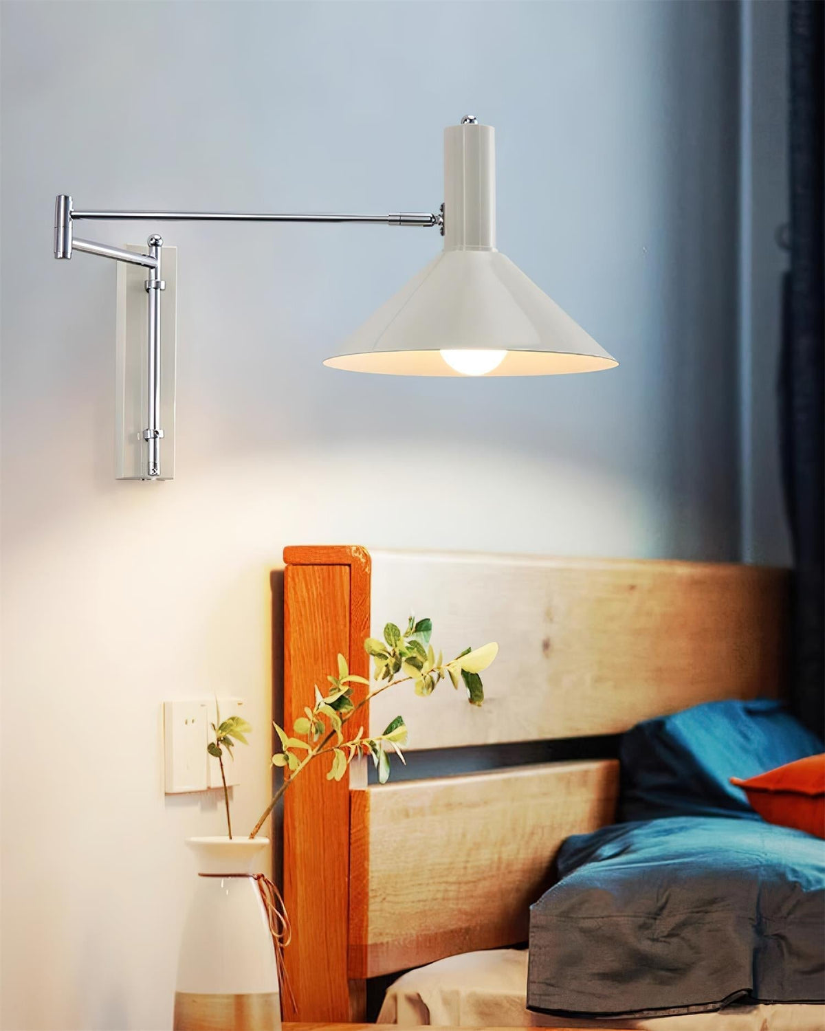 Lampada da parete con braccio metallico regolabile - Paralume rosso, attacco E26
