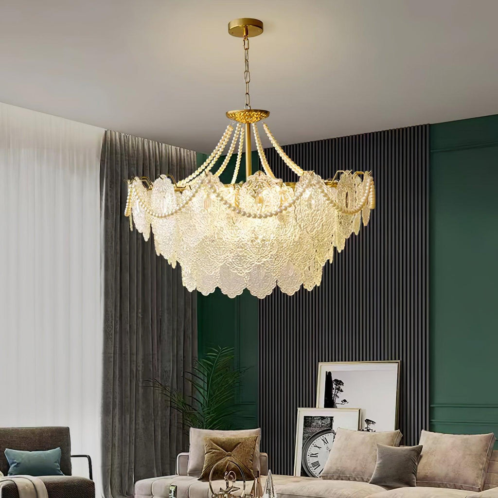 Perleglaslysekrone — moderne transparent pendeldesign