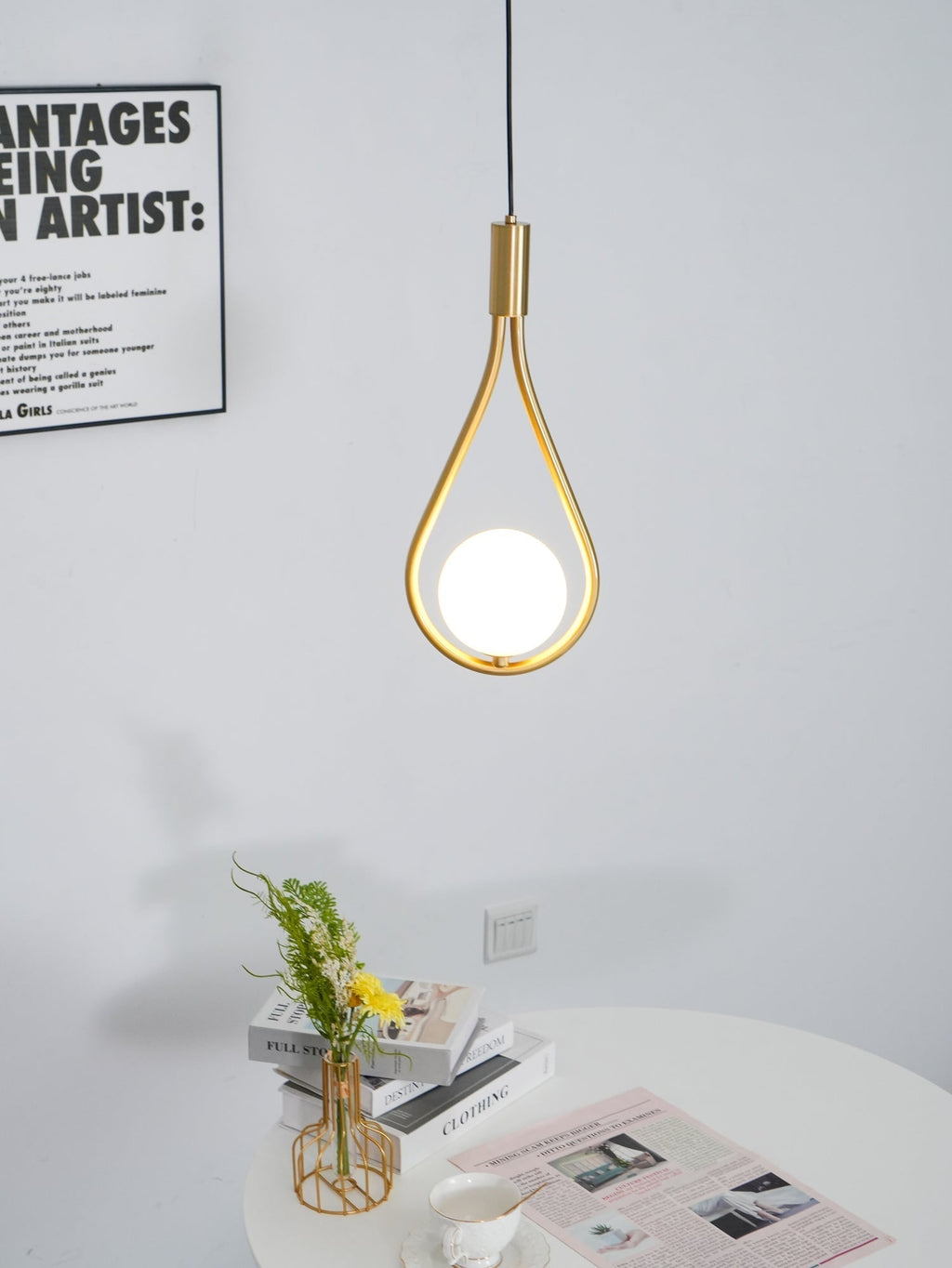Moderna lampada a sospensione a goccia in ottone — Diametro 16cm