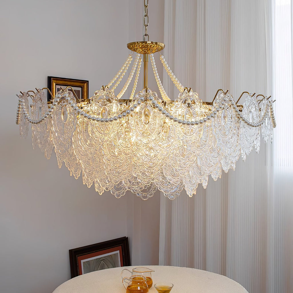 Perleglaslysekrone — moderne transparent pendeldesign