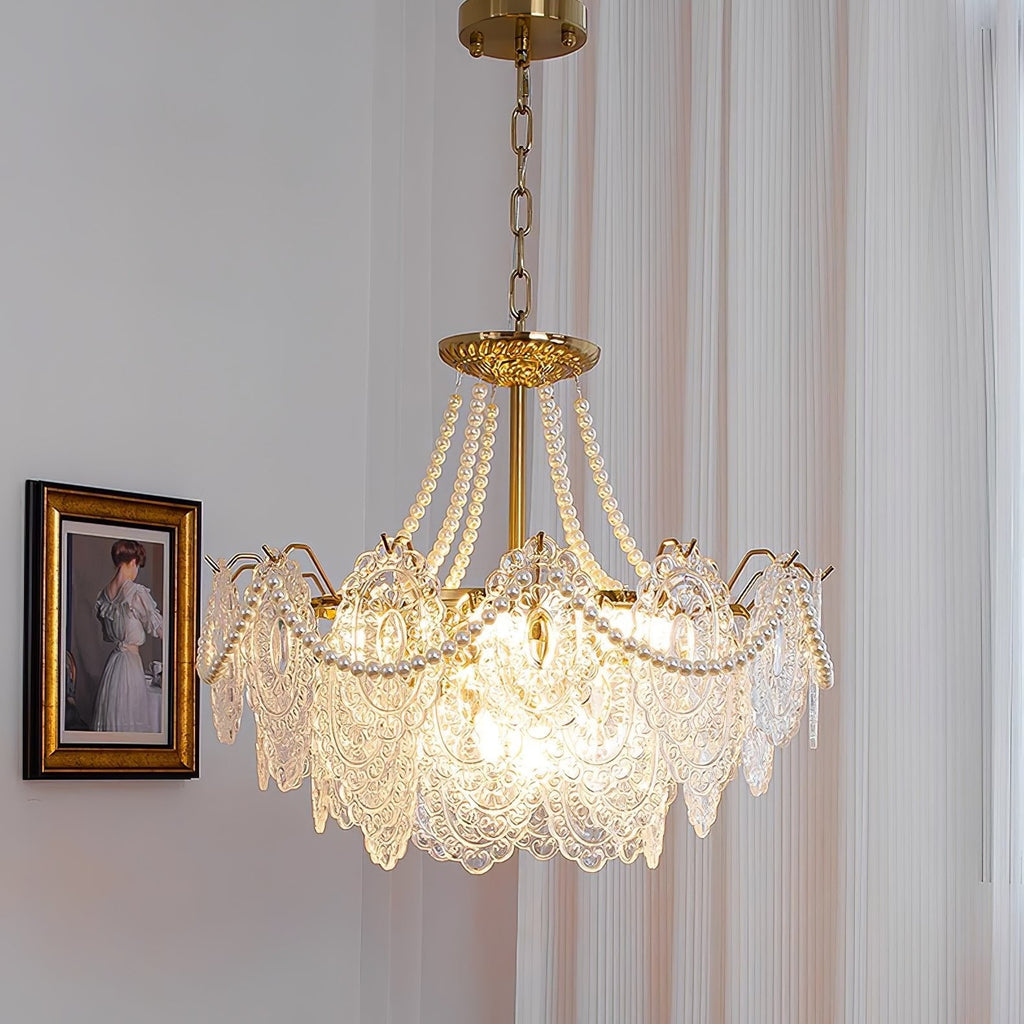 Perleglaslysekrone — moderne transparent pendeldesign