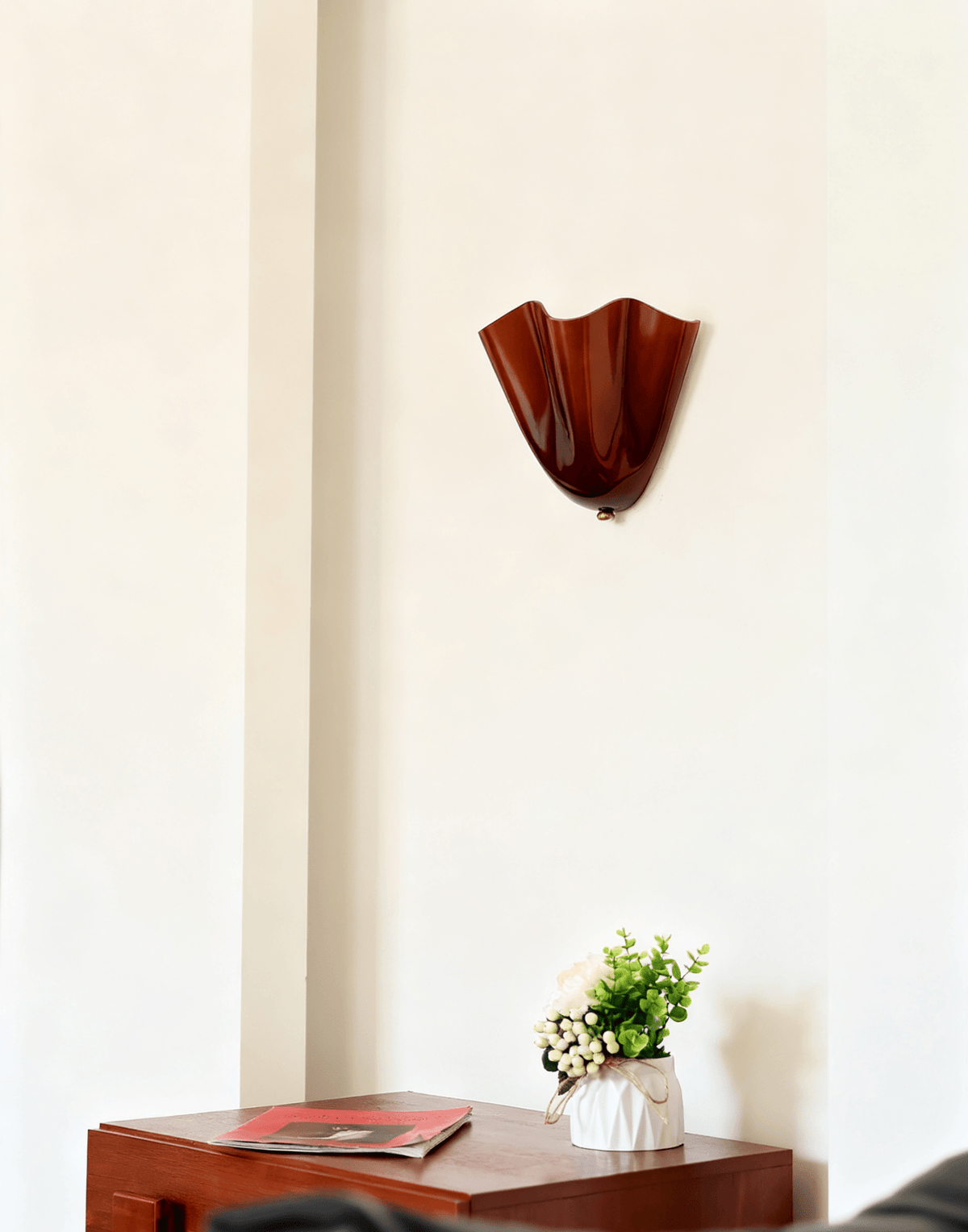 Petalia VKL-1012 Wall Light — 11×10×5.1 Inches