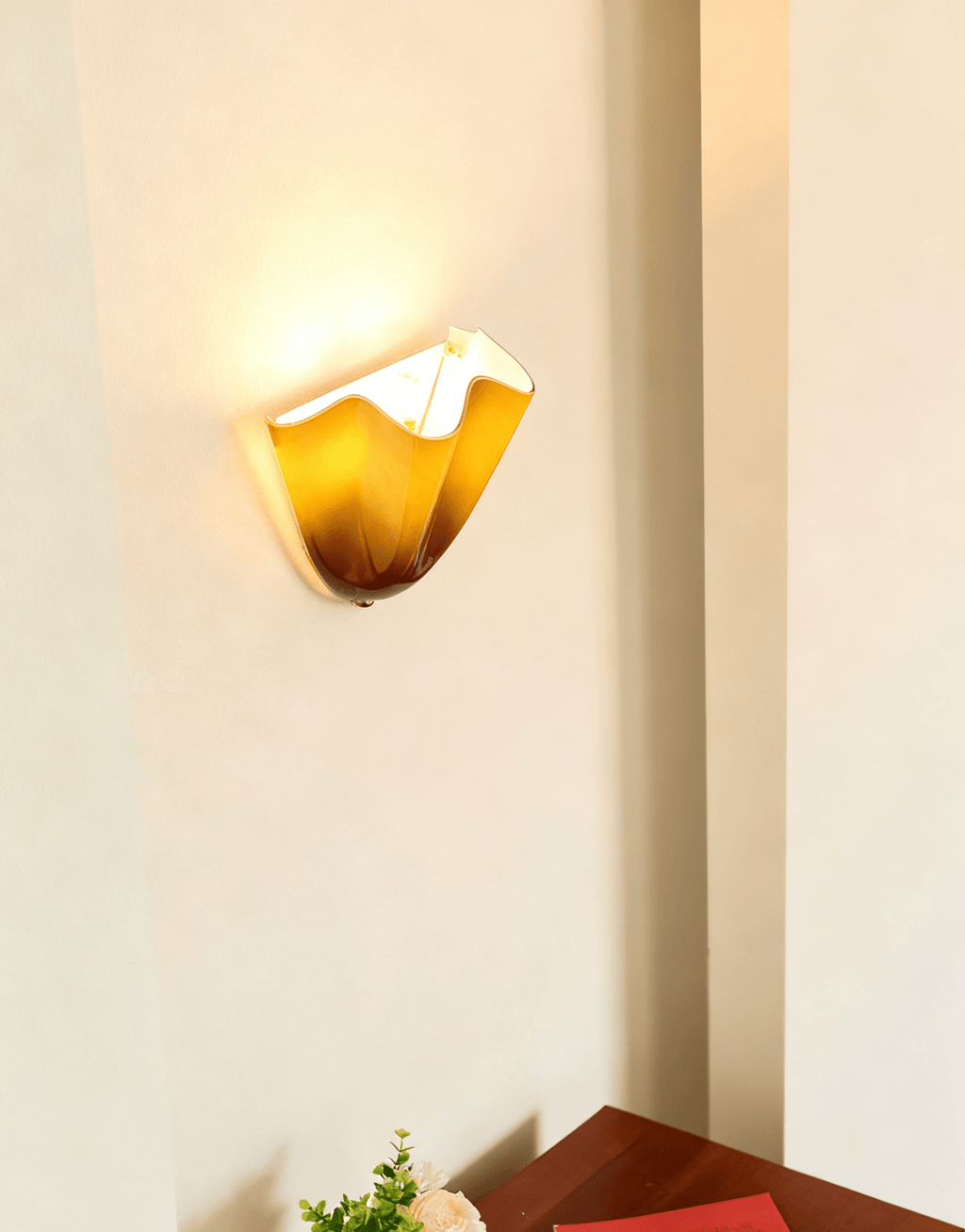 Petalia VKL-1012 Wall Light — 11×10×5.1 Inches