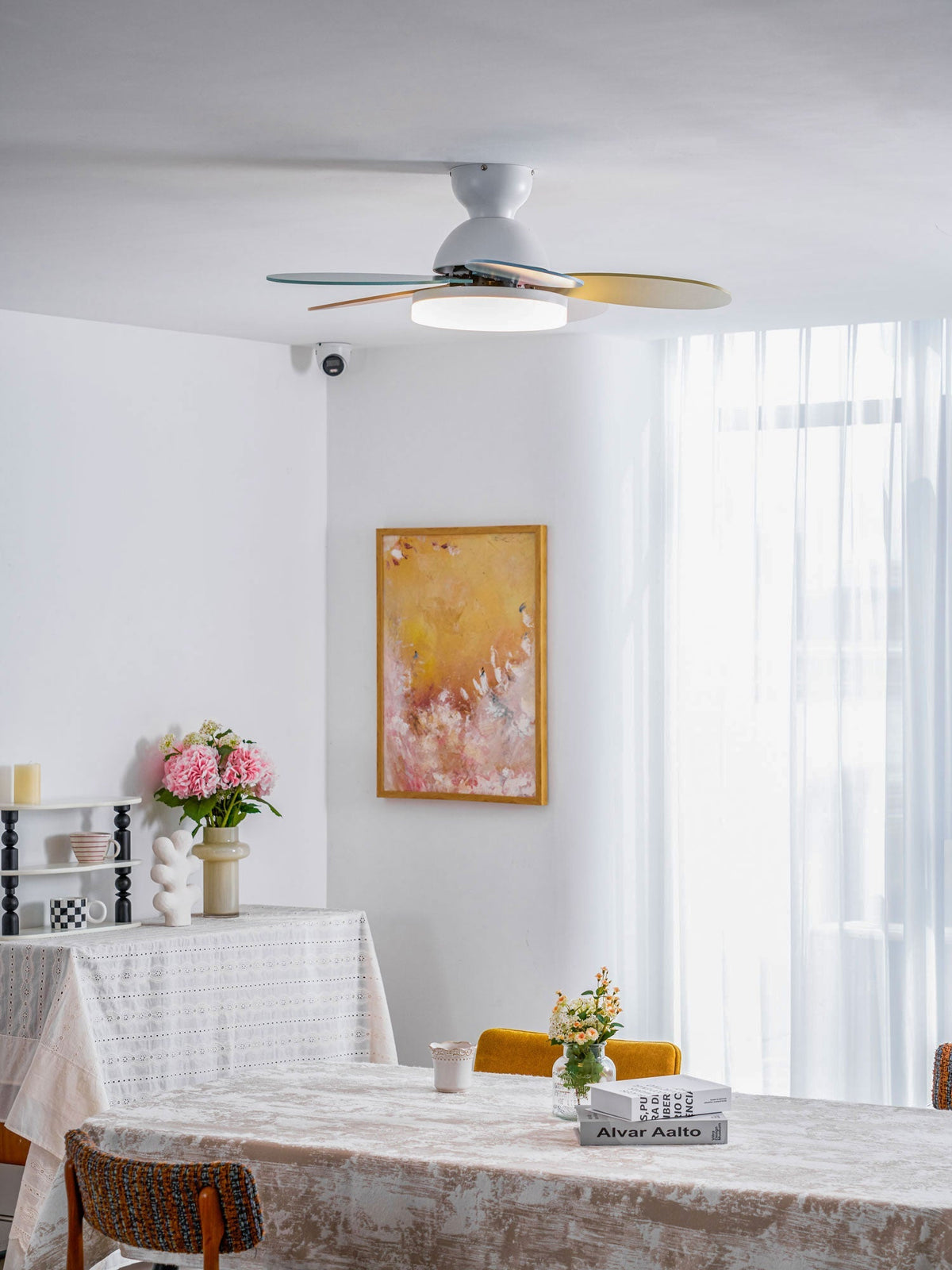 Ventoinha de teto Petalo — 35,4 pol. de diâmetro, luz de 60 W, efeito de madeira
