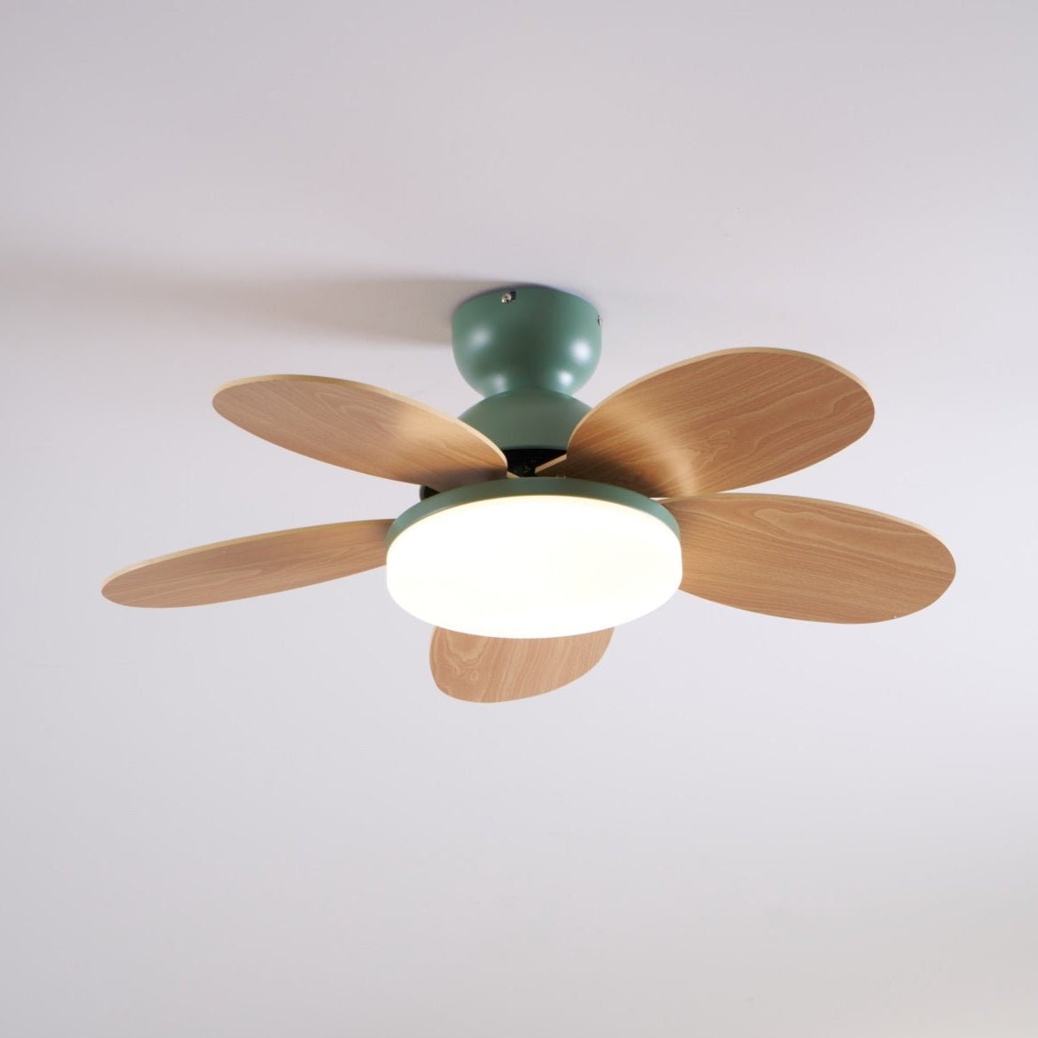 Ventoinha de teto Petalo — 35,4 pol. de diâmetro, luz de 60 W, efeito de madeira
