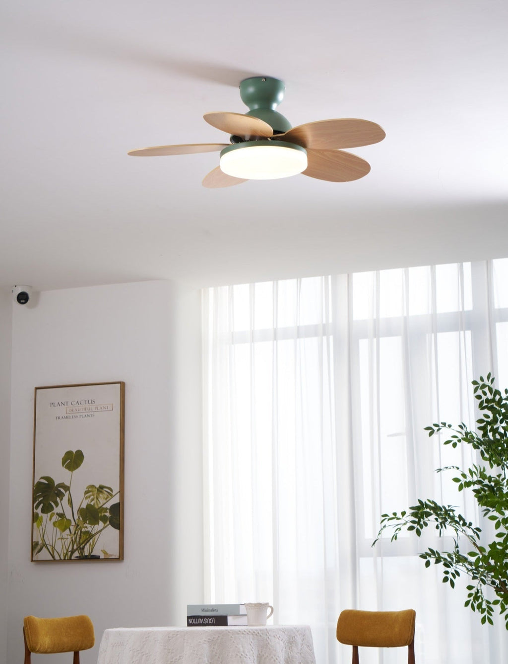 Ventoinha de teto Petalo — 35,4 pol. de diâmetro, luz de 60 W, efeito de madeira