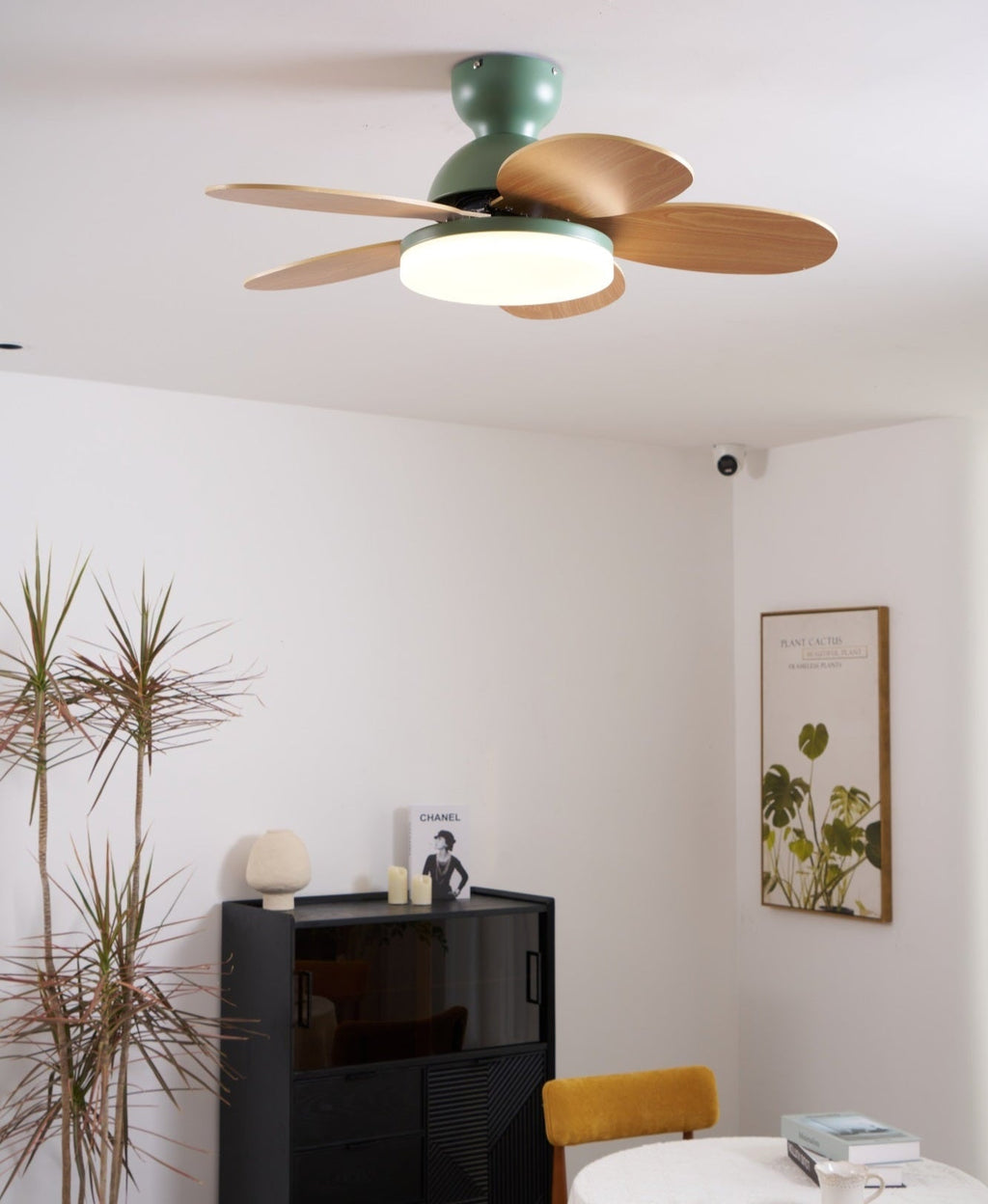 Ventoinha de teto Petalo — 35,4 pol. de diâmetro, luz de 60 W, efeito de madeira