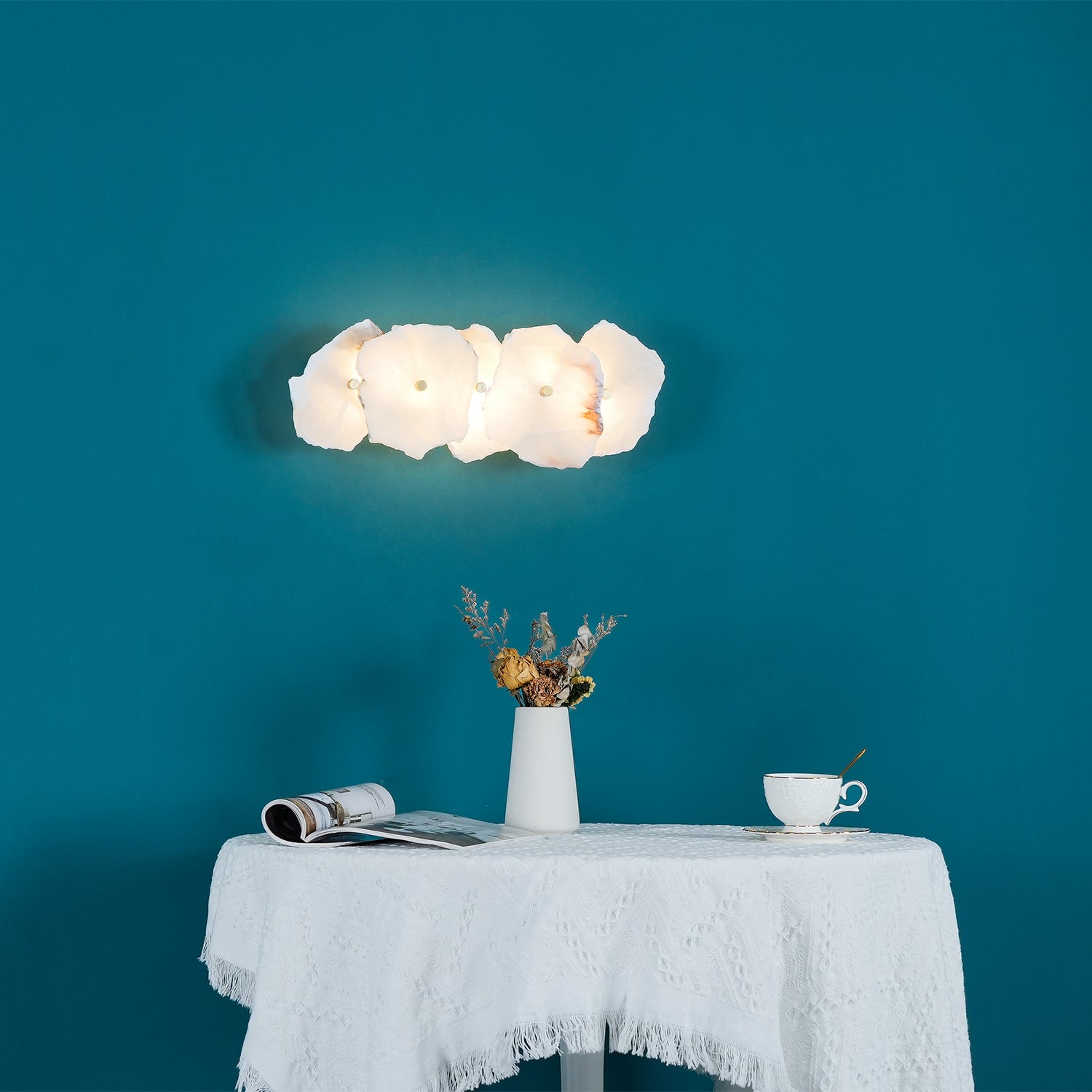 Petra Slim Alabaster Wall Lamp