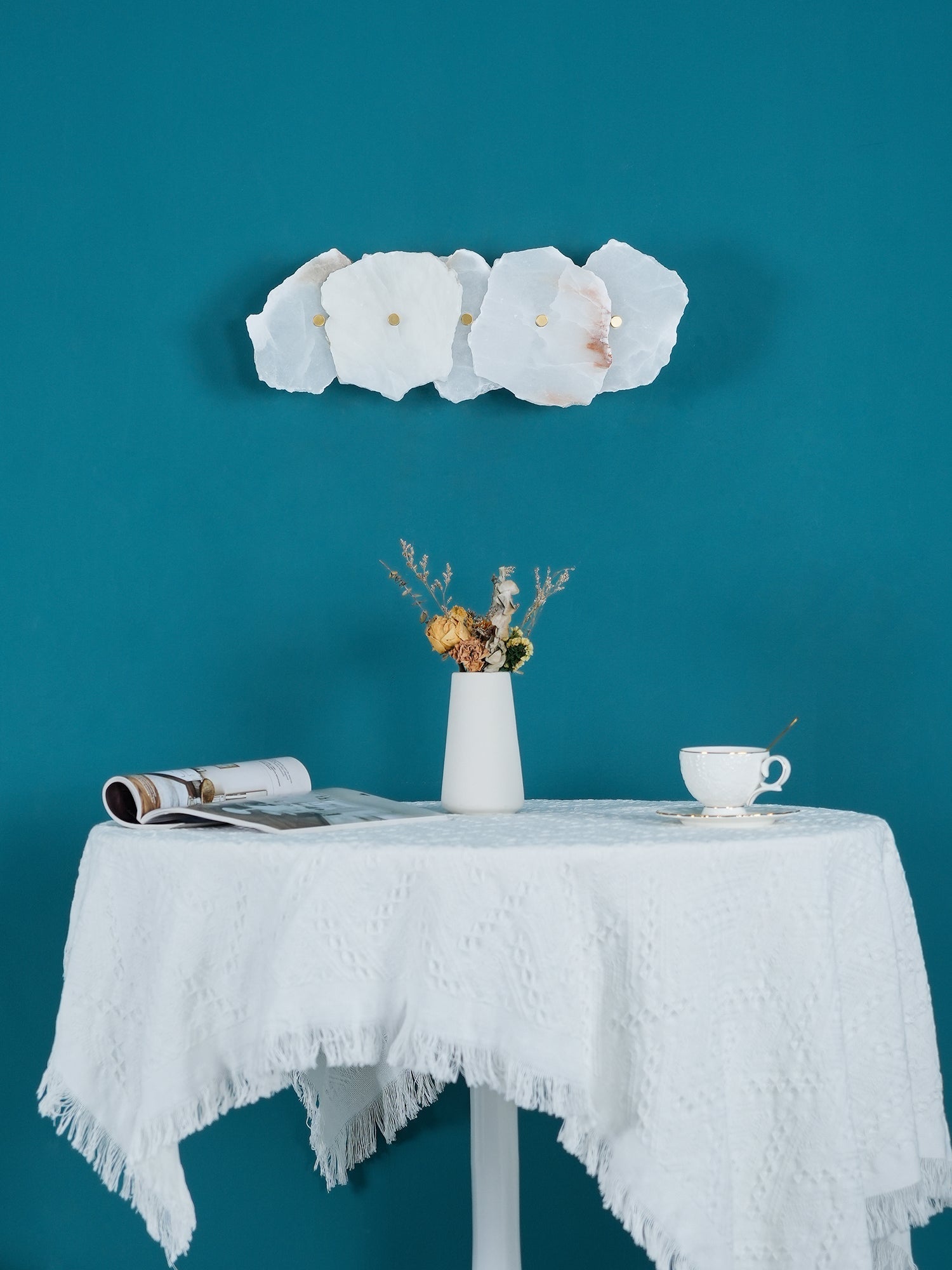 Petra Slim Alabaster Wall Lamp