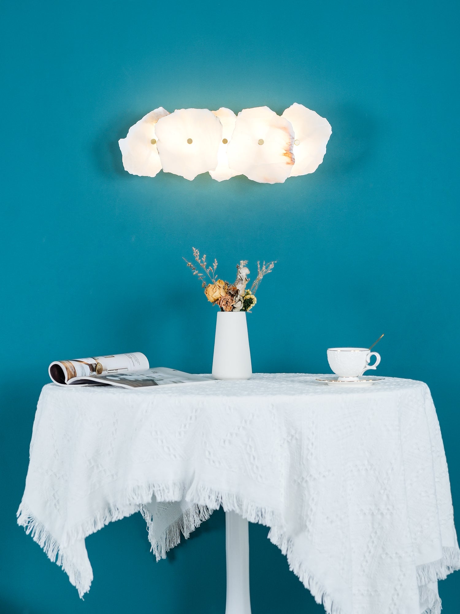 Petra Slim Alabaster Wall Lamp