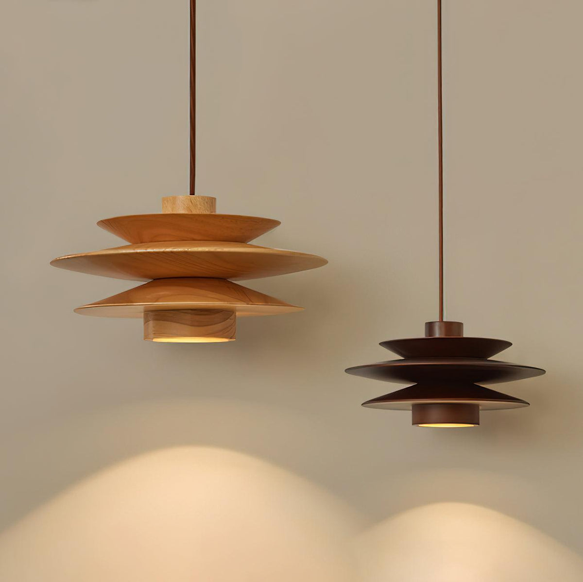 Lampada a sospensione in noce di metà secolo — sospensione a dischi stratificati Axis