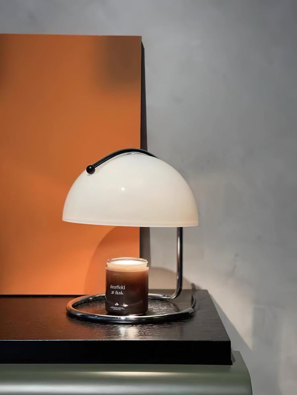 Nowoczesna lampa stołowa Pierre