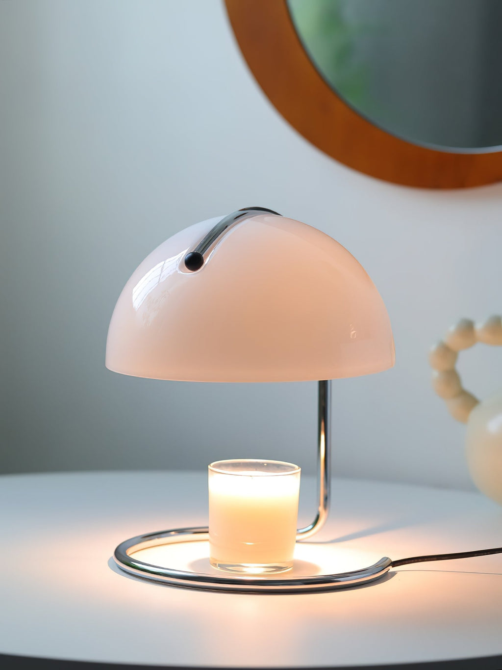Nowoczesna lampa stołowa Pierre