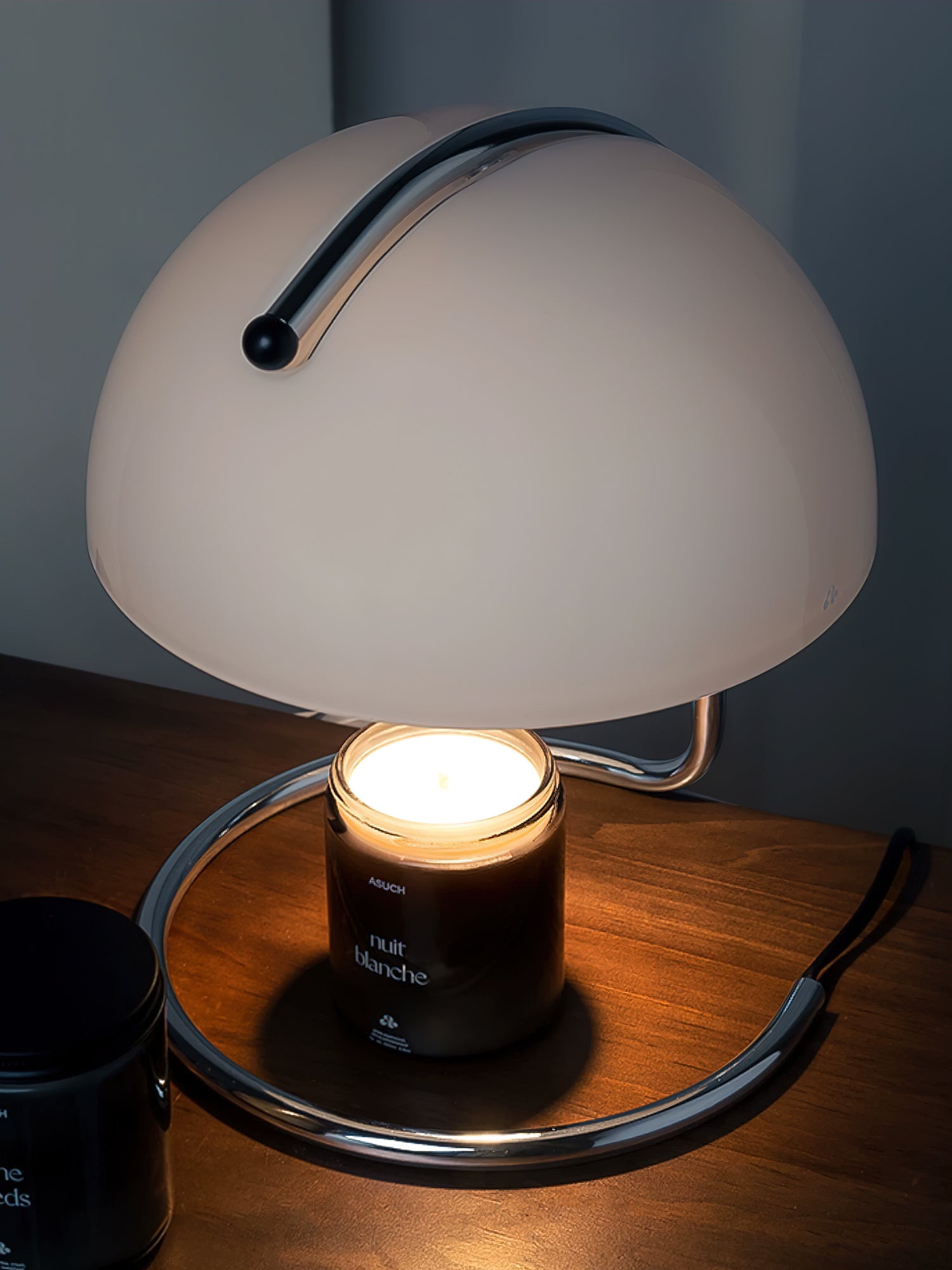 Nowoczesna lampa stołowa Pierre