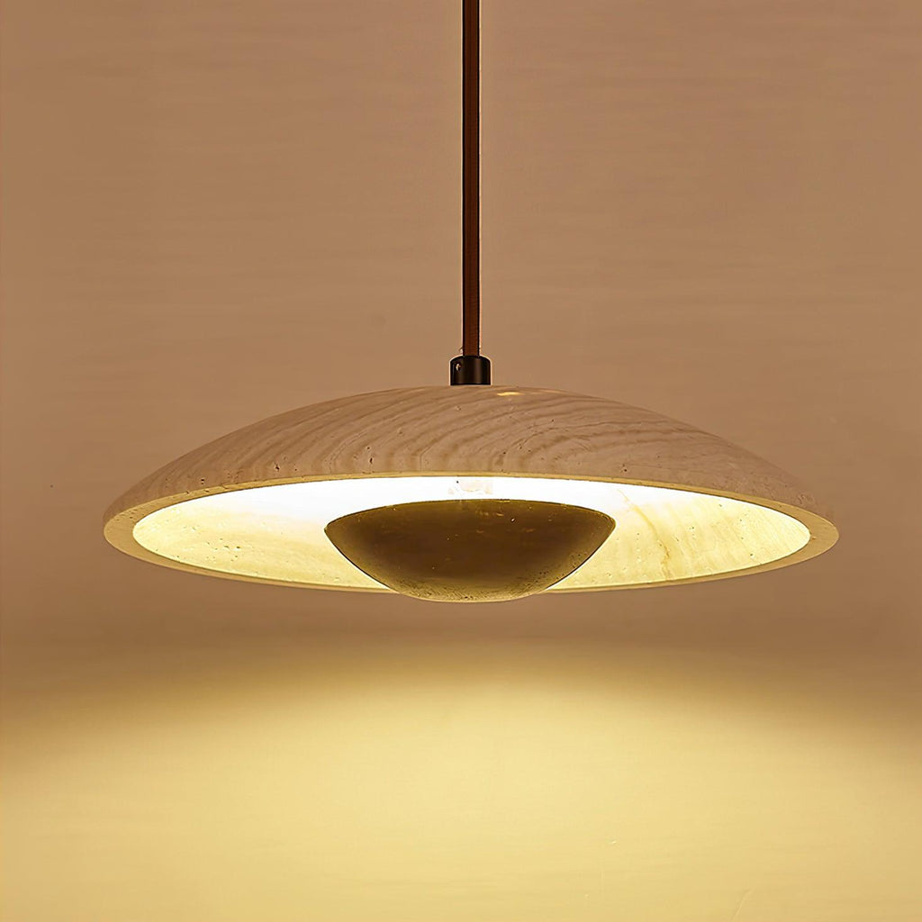 Závěsné svítidlo Plate Wabi-Sabi z travertinu — integrovaná LED 12 W, průměr 9.8 palce