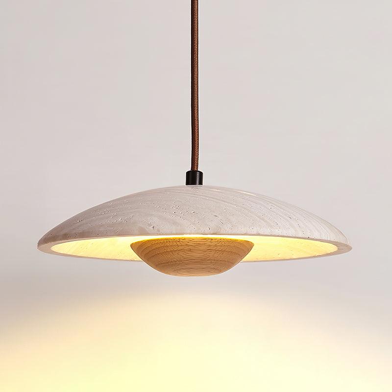 Závěsné svítidlo Plate Wabi-Sabi z travertinu — integrovaná LED 12 W, průměr 9.8 palce