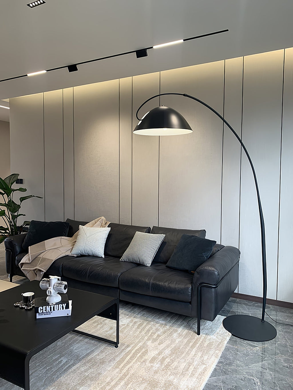 Verse Arc Floor Lamp — Swiveling Shade, Tapered Stem