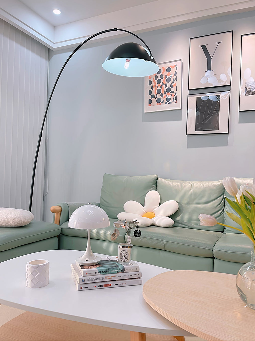Verse Arc Floor Lamp — Swiveling Shade, Tapered Stem