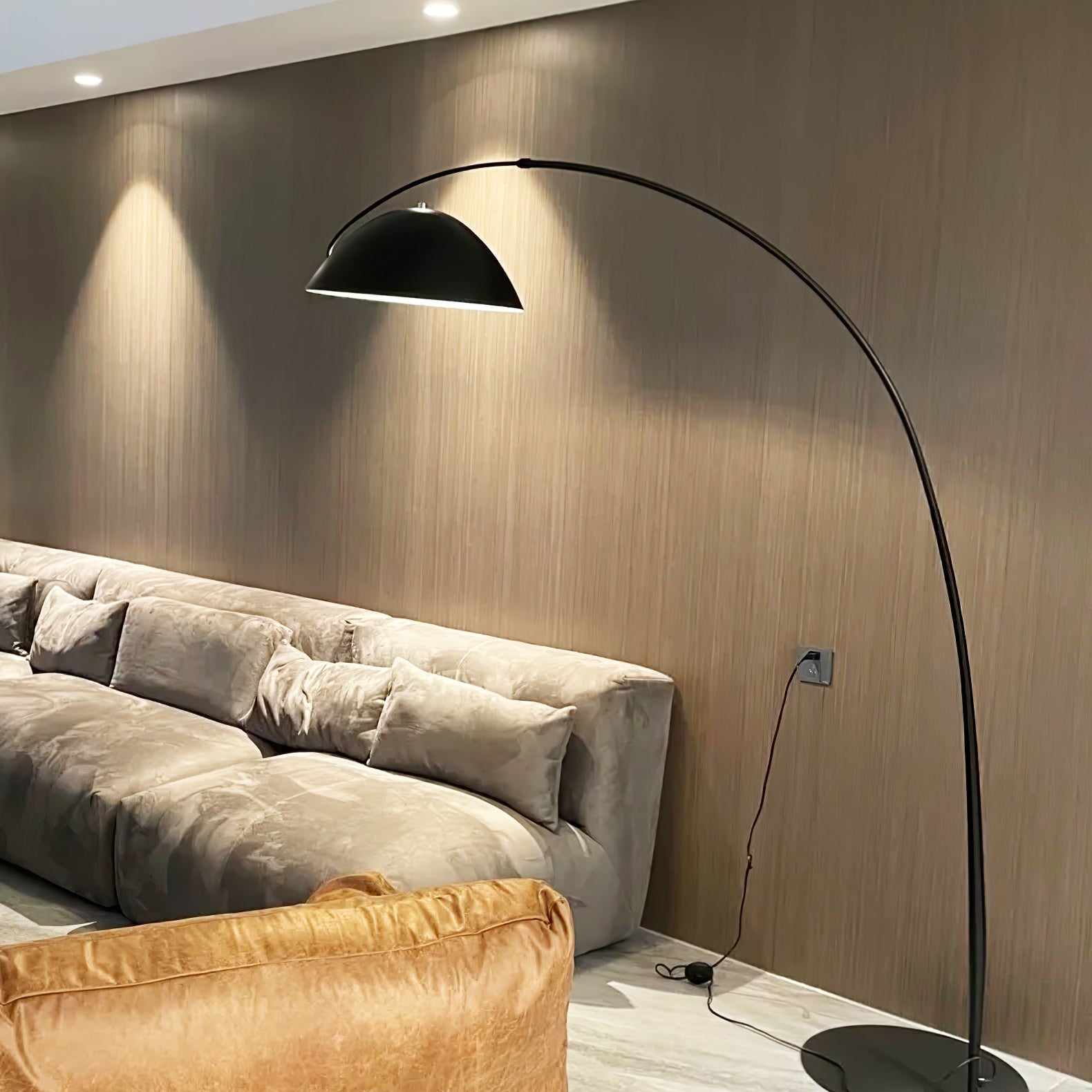 Verse Arc Floor Lamp — Swiveling Shade, Tapered Stem