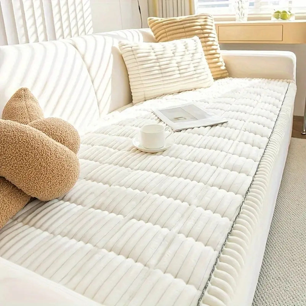 غطاء أريكة CozyNest مبطن بحواف مطوية للأرائك