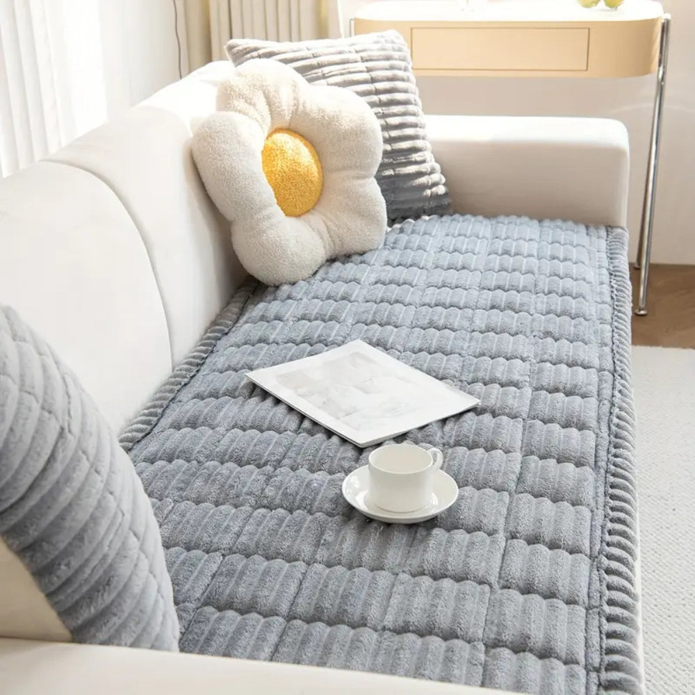 غطاء أريكة CozyNest مبطن بحواف مطوية للأرائك