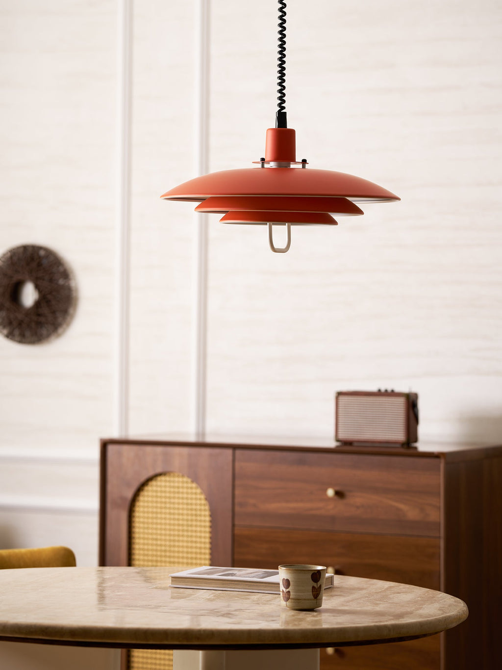 Lampă suspendată Poul — design cu trei abajururi concentrice