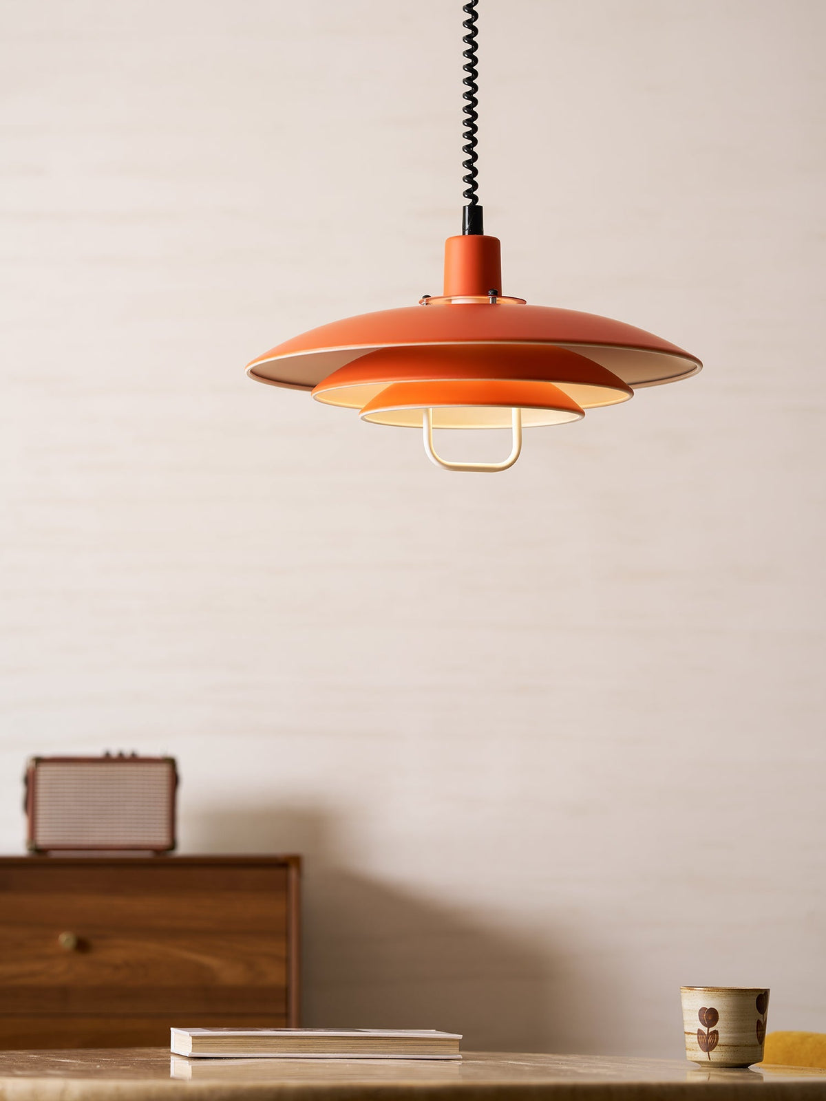 Lampă suspendată Poul — design cu trei abajururi concentrice