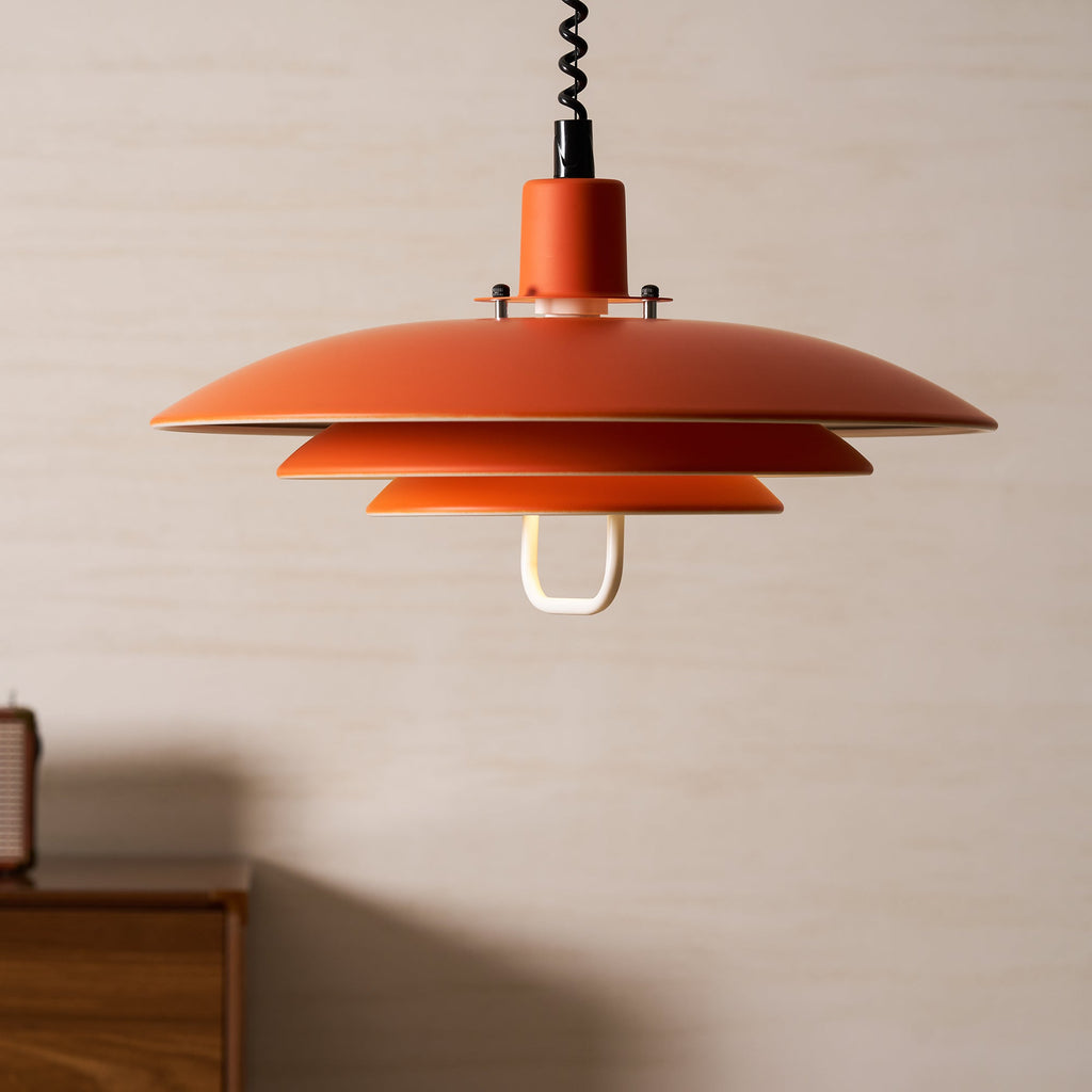 Lampă suspendată Poul — design cu trei abajururi concentrice