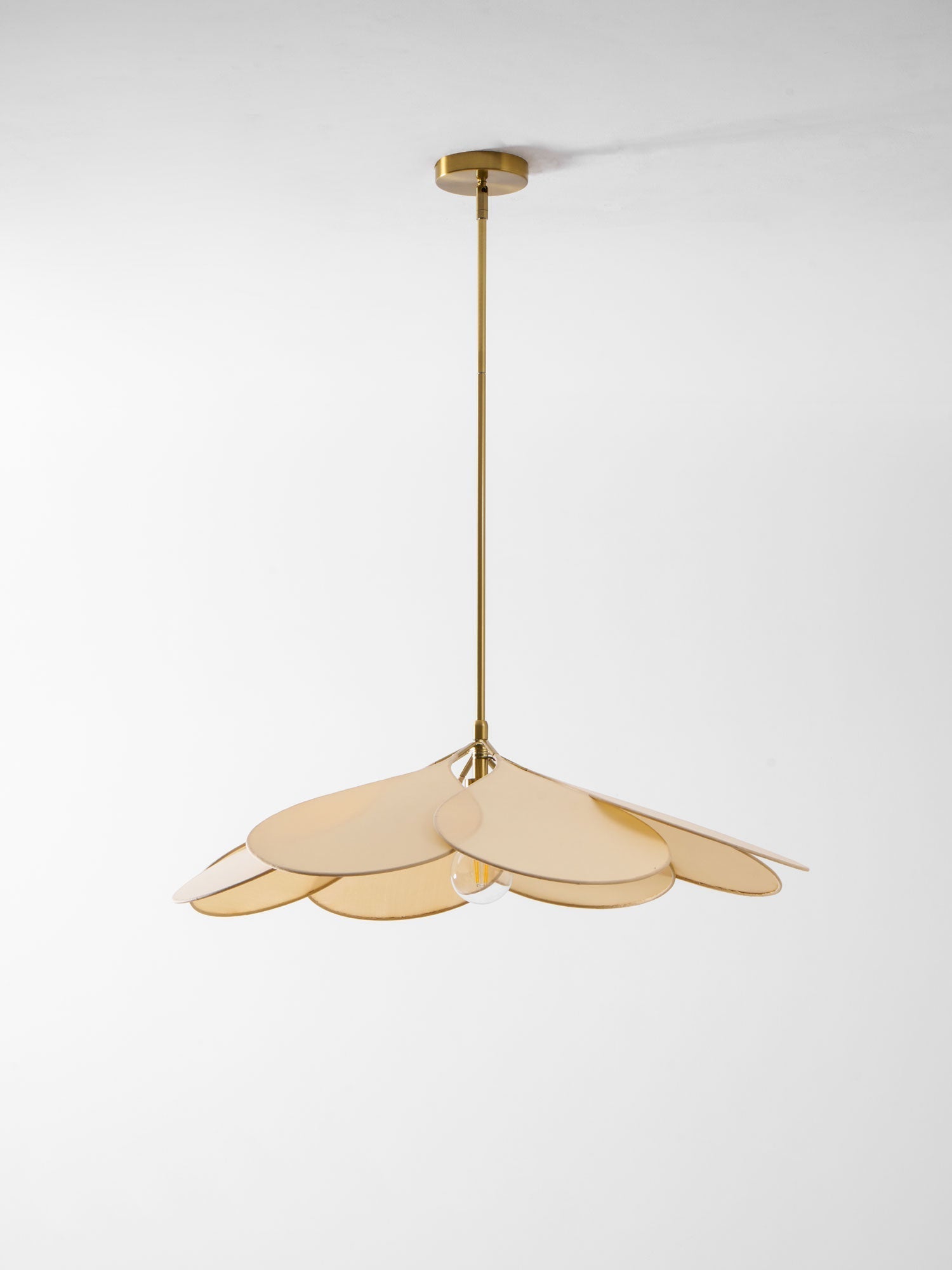 Precieuse-Petals-Pendelleuchte – Tropfenform, hängender Diffusor