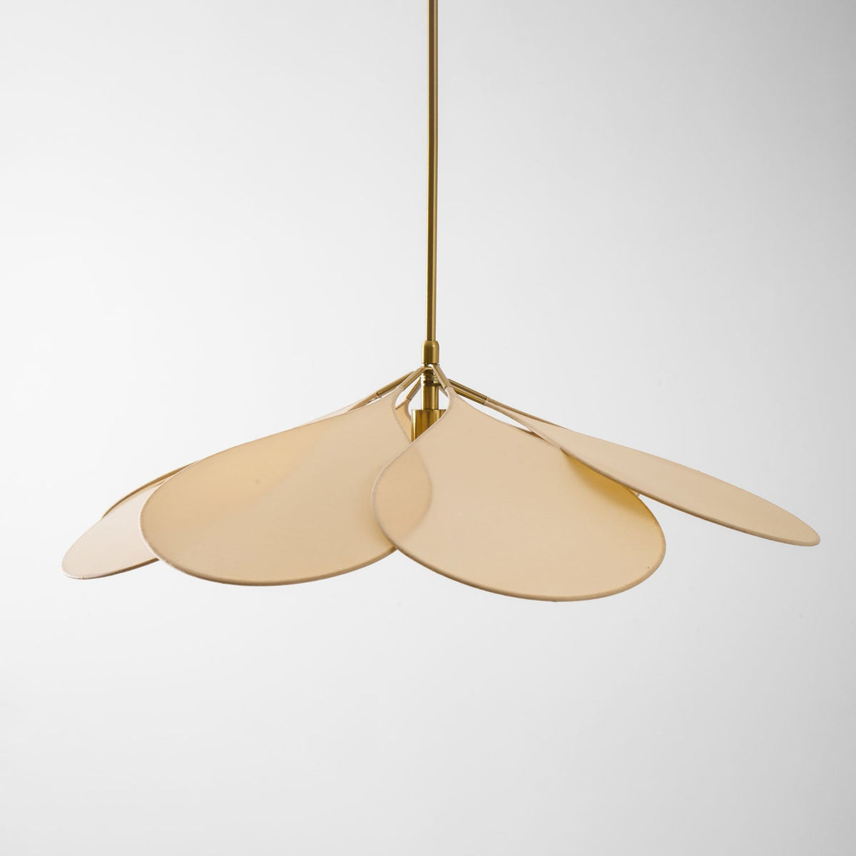 Precieuse-Petals-Pendelleuchte – Tropfenform, hängender Diffusor