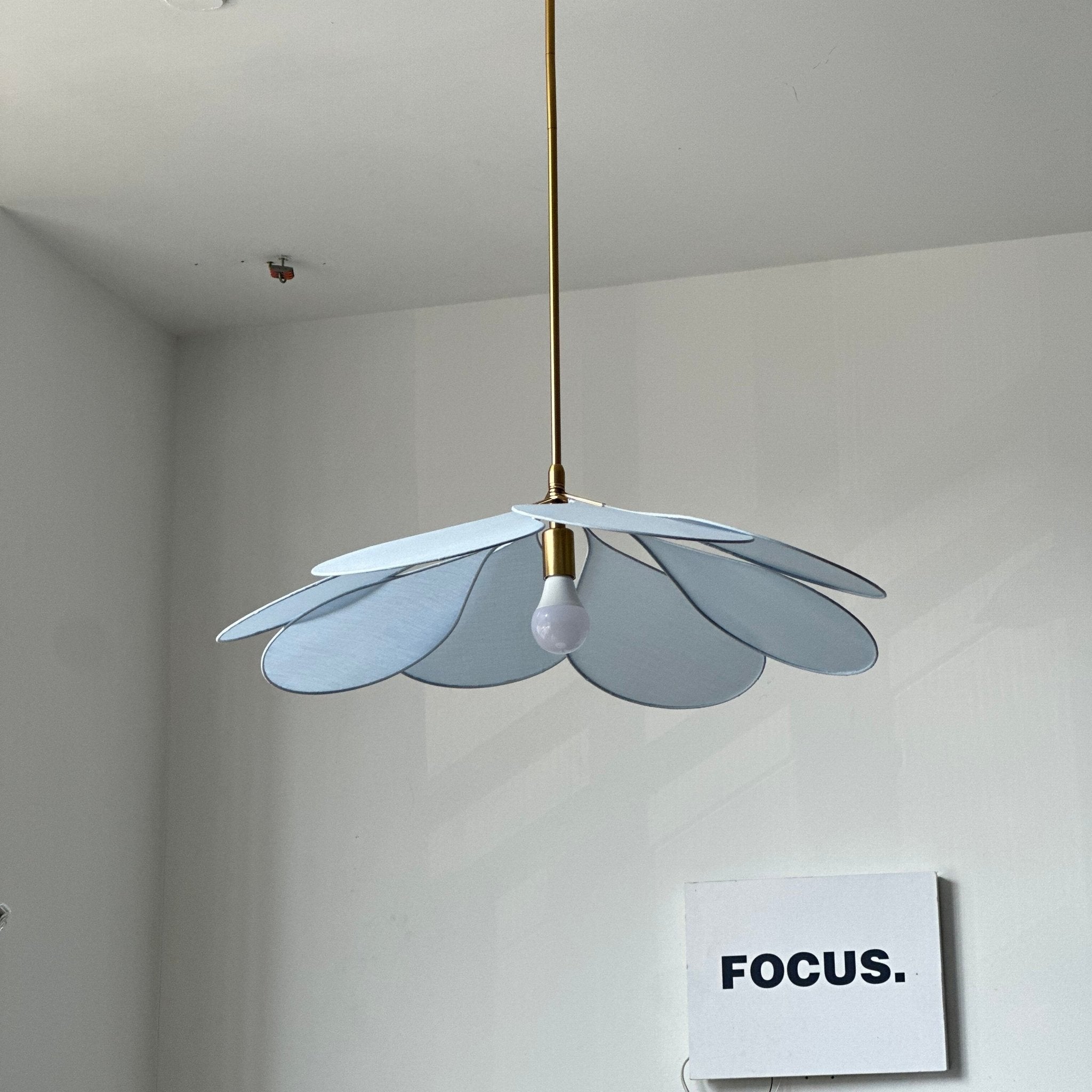 Precieuse-Petals-Pendelleuchte – Tropfenform, hängender Diffusor