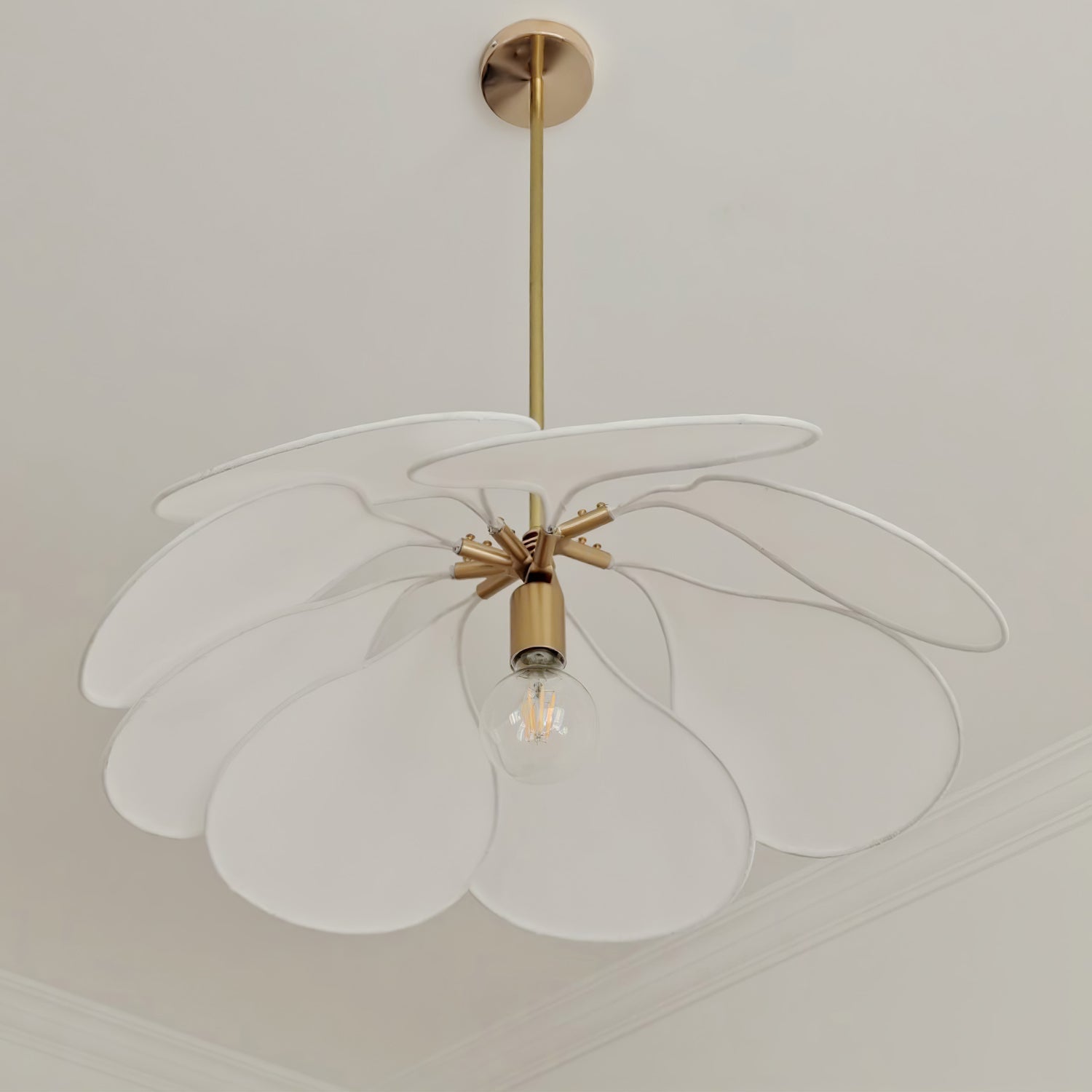 Precieuse-Petals-Pendelleuchte – Tropfenform, hängender Diffusor