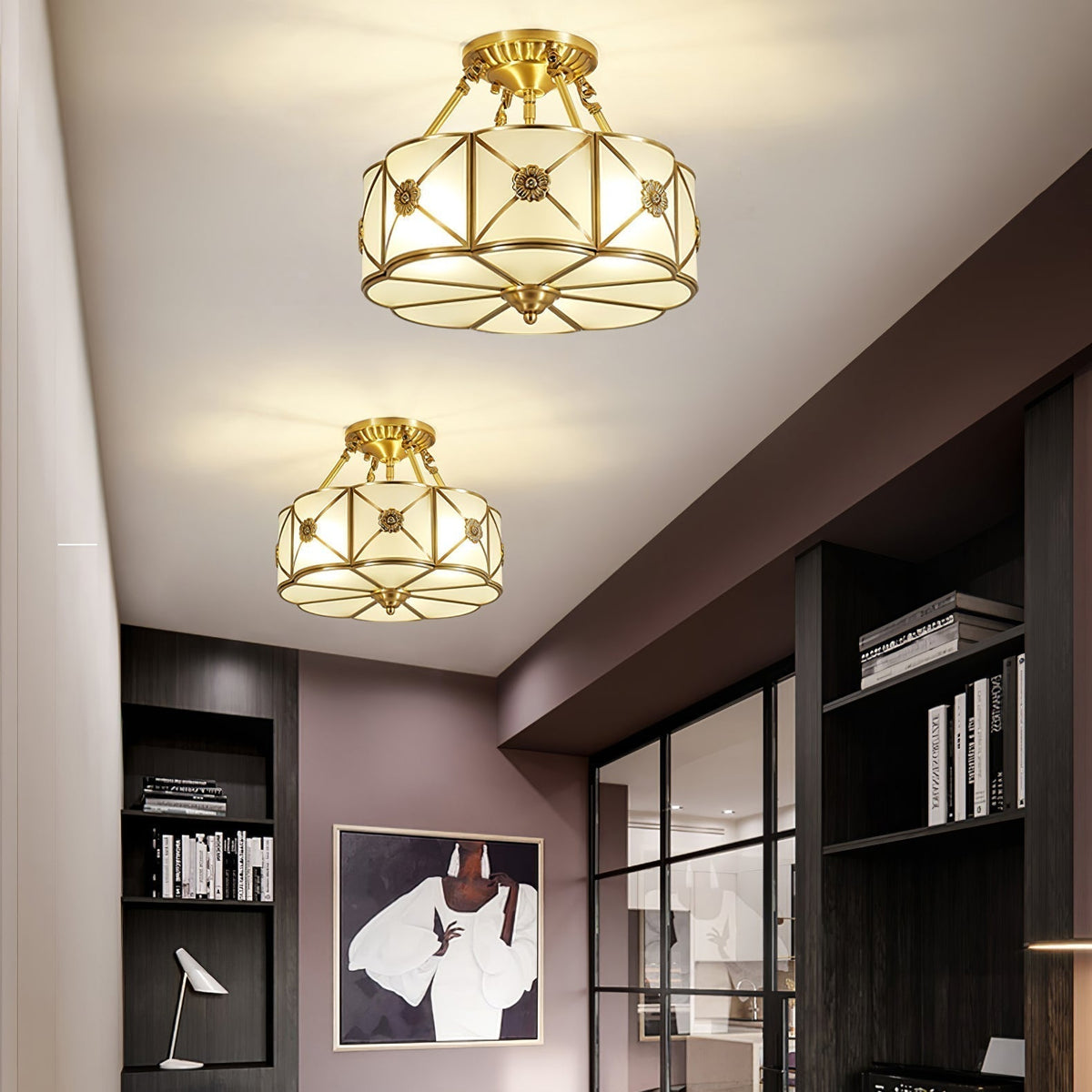 Lampada da soffitto Solara — Ottone classico, bordo smerlato satinato, montaggio a filo soffitto