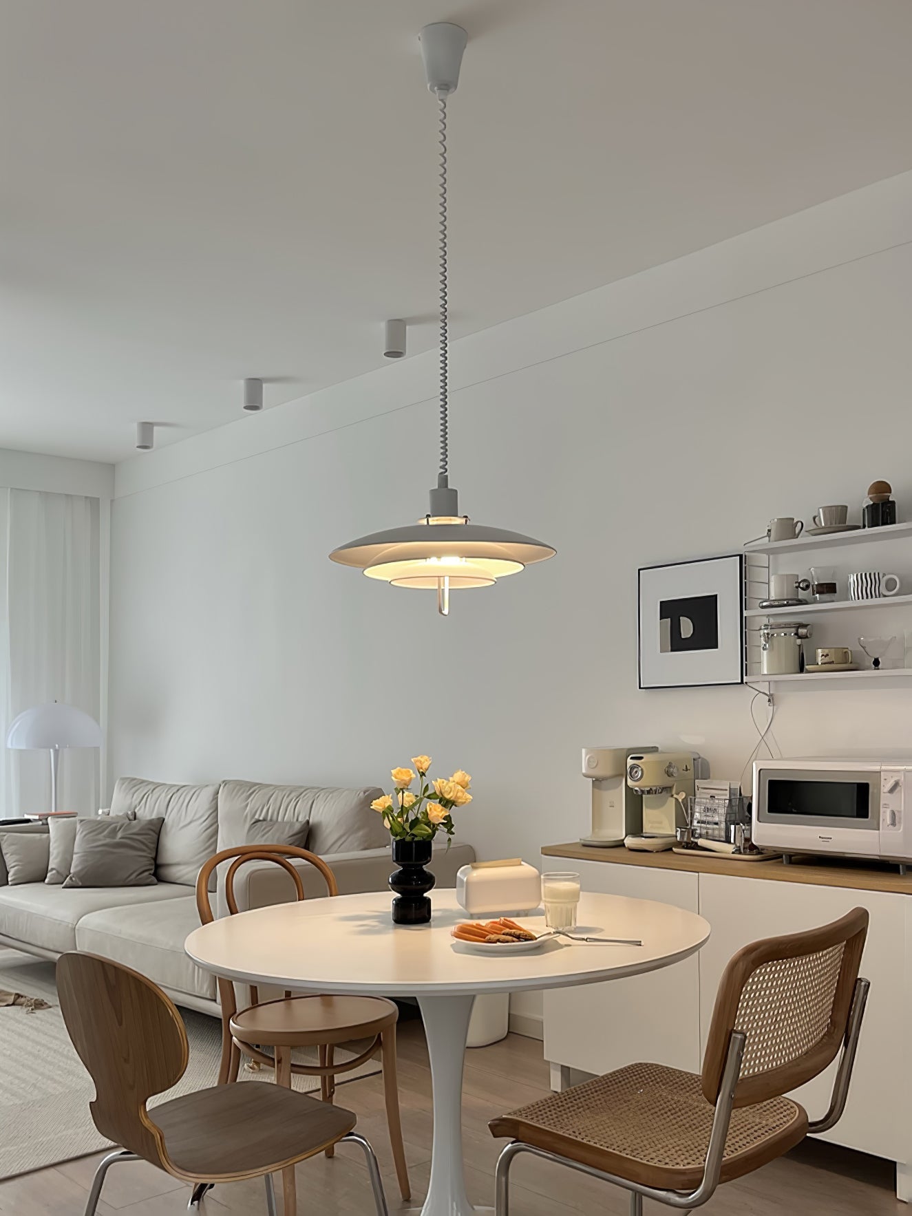Lampă suspendată Poul — design cu trei abajururi concentrice