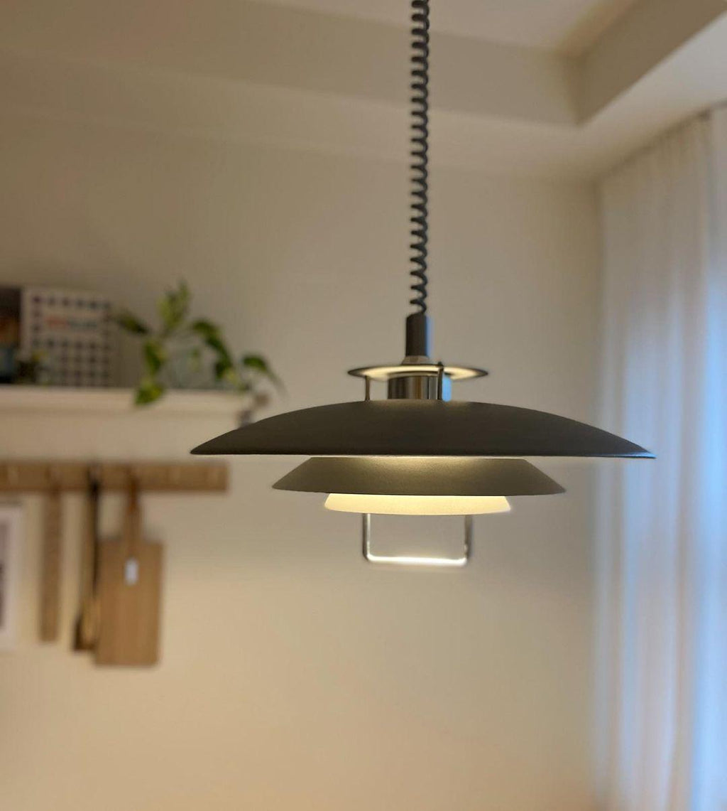Lampă suspendată Poul — design cu trei abajururi concentrice