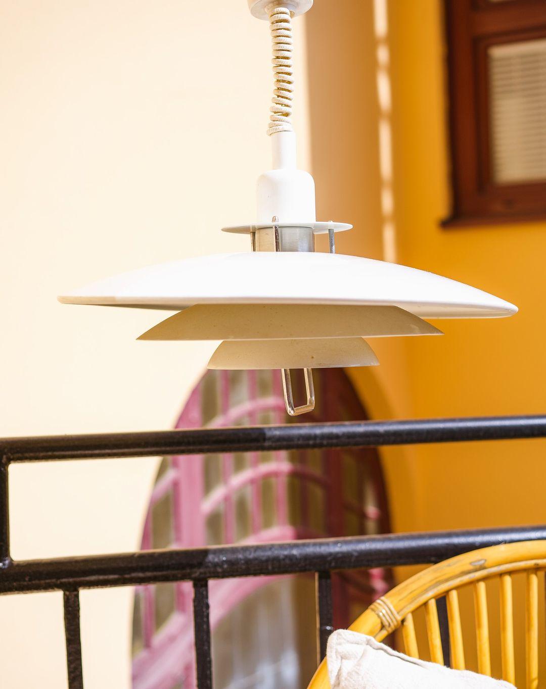Lampă suspendată Poul — design cu trei abajururi concentrice