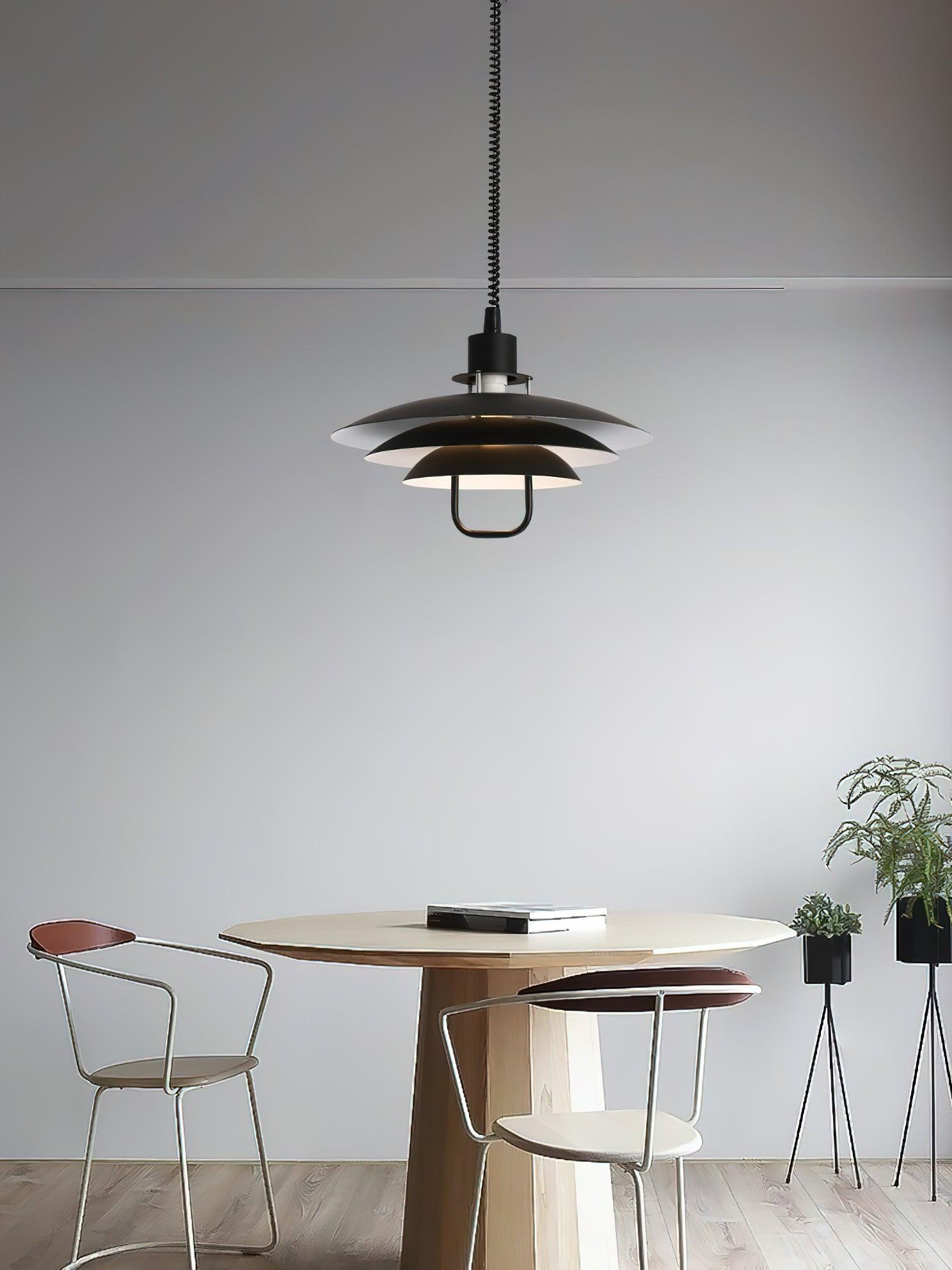 Lampă suspendată Poul — design cu trei abajururi concentrice