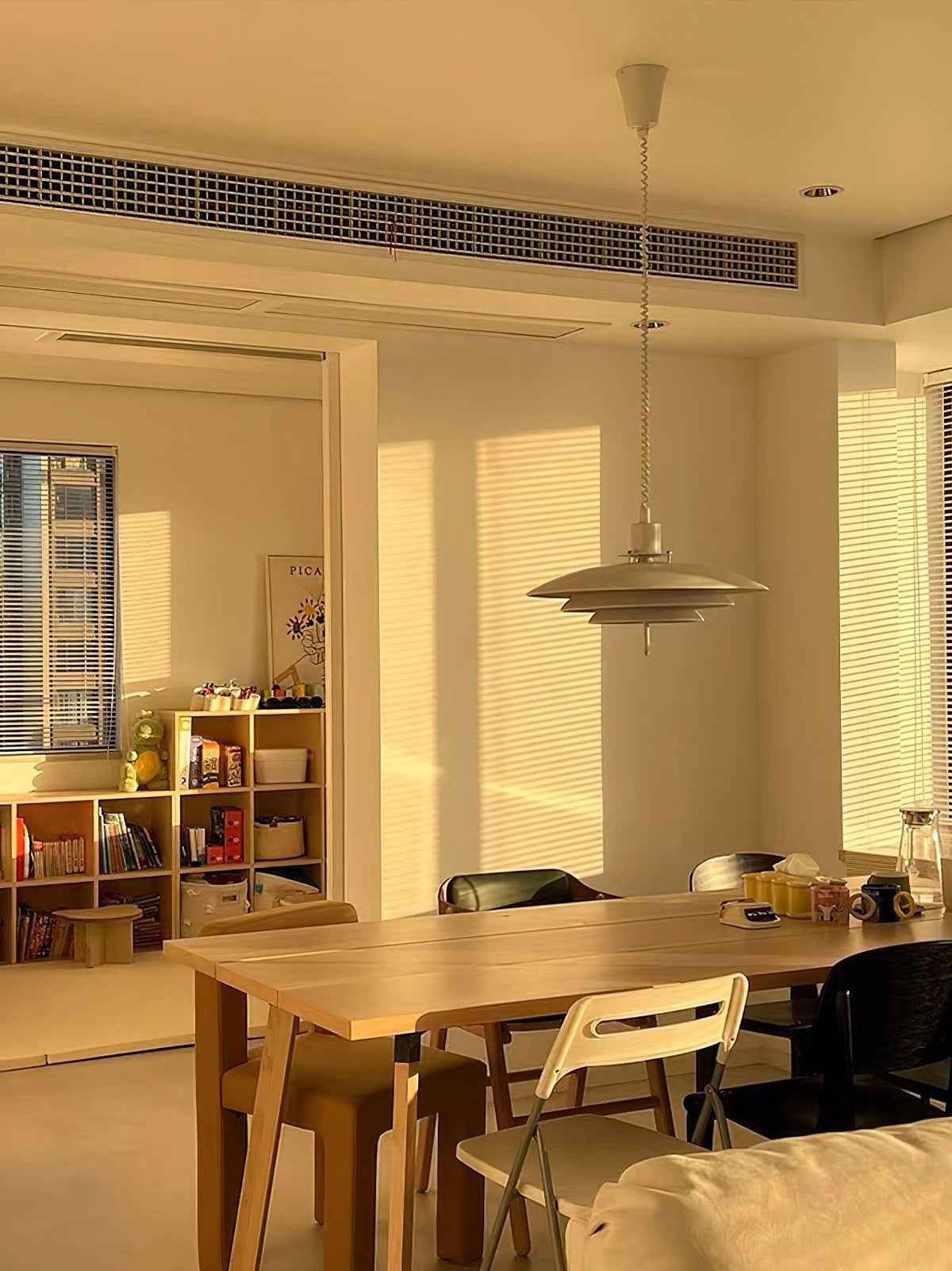 Lampă suspendată Poul — design cu trei abajururi concentrice