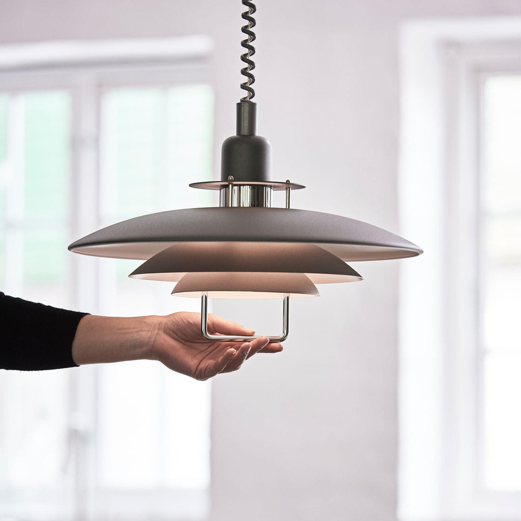 Lampă suspendată Poul — design cu trei abajururi concentrice