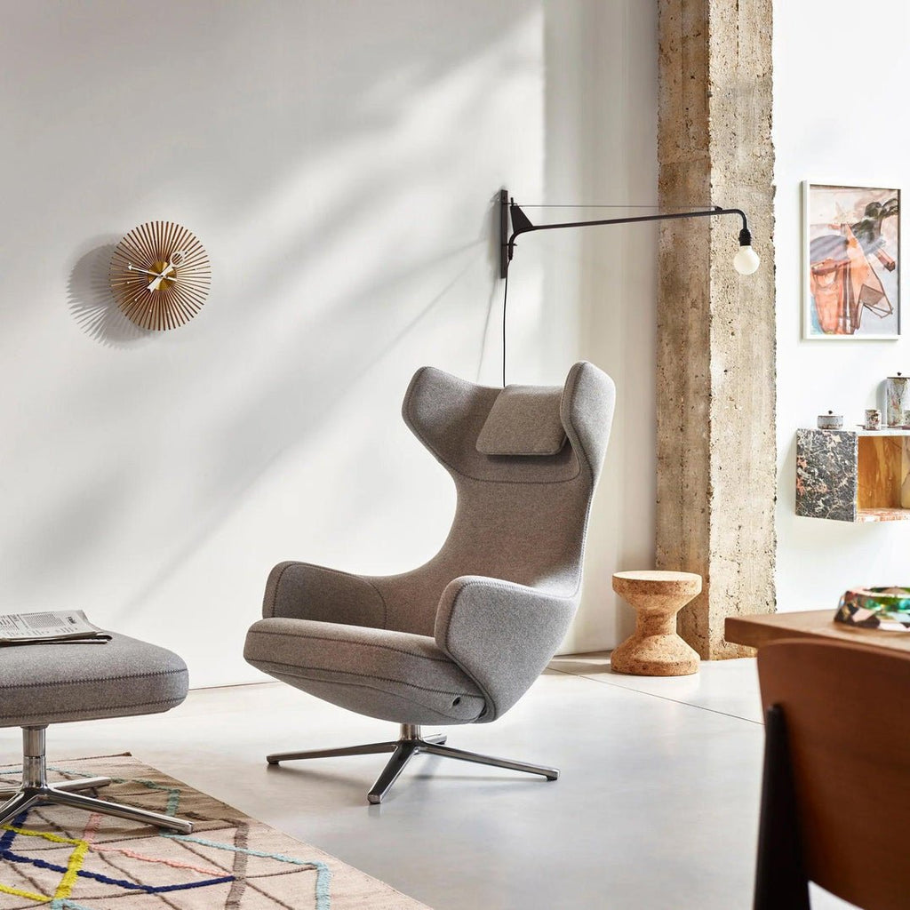Candeeiro de parede Prouve Petite Potence — Rotação horizontal, braço ajustável