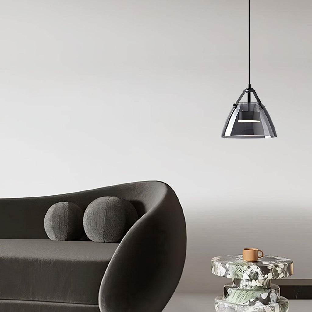 Glas-Pendelleuchte — Elegantes Tropfendesign