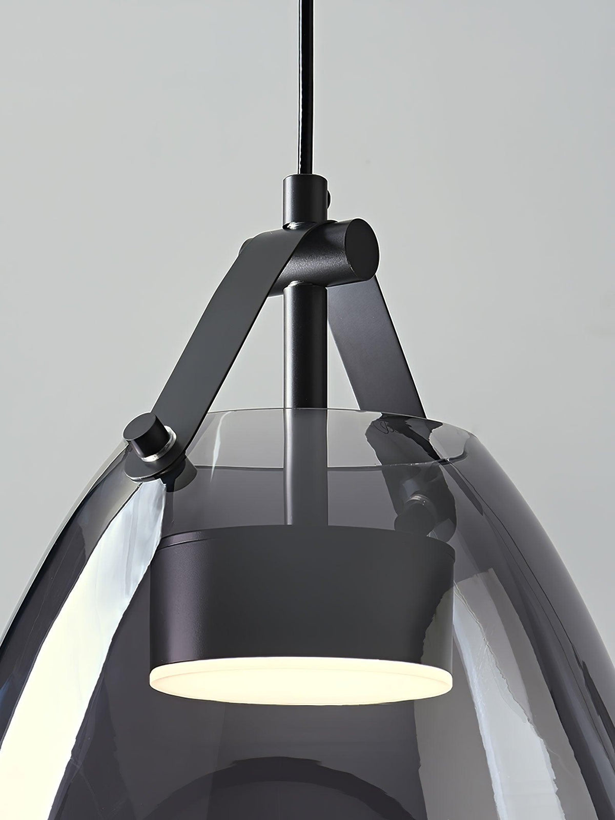 Glas-Pendelleuchte — Elegantes Tropfendesign