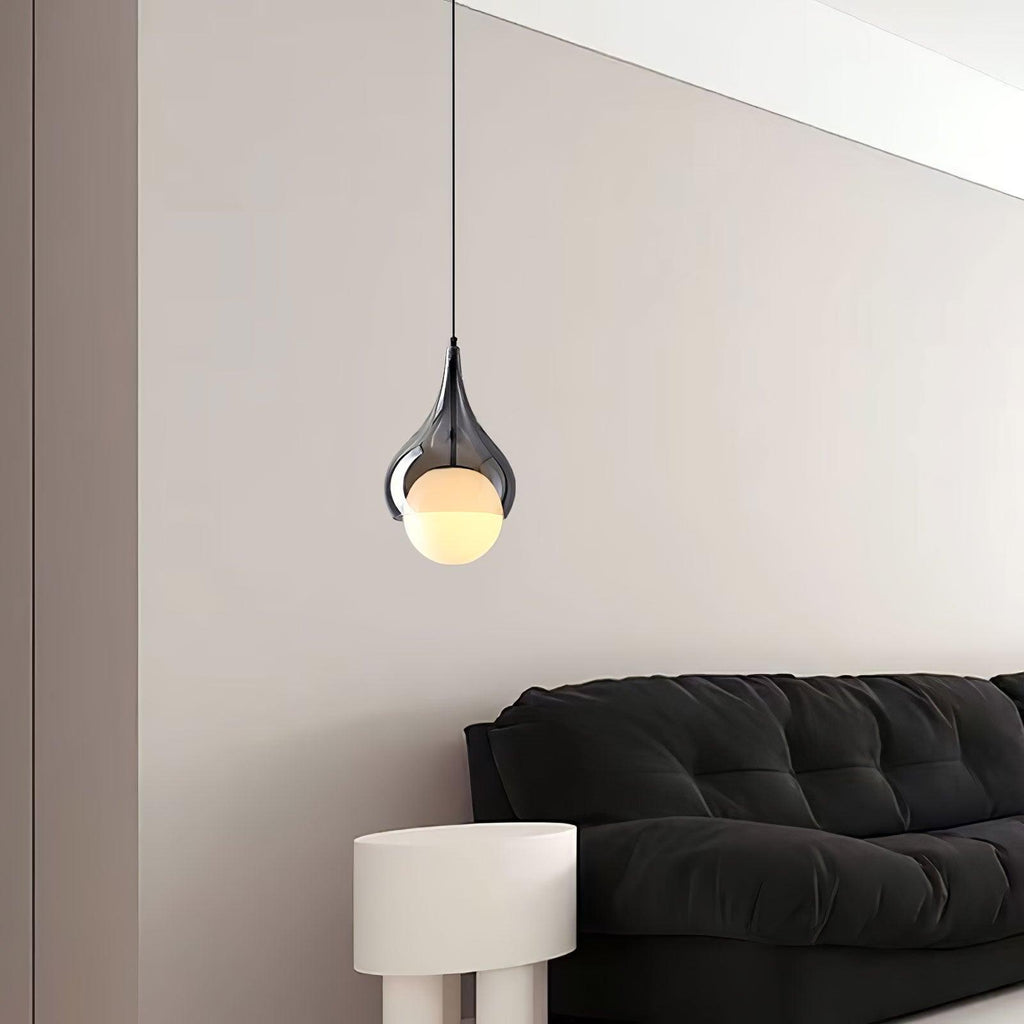 Glas-Pendelleuchte — Elegantes Tropfendesign