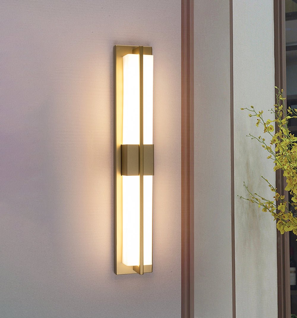 Lampada da parete LED Caspian in alabastro e ottone