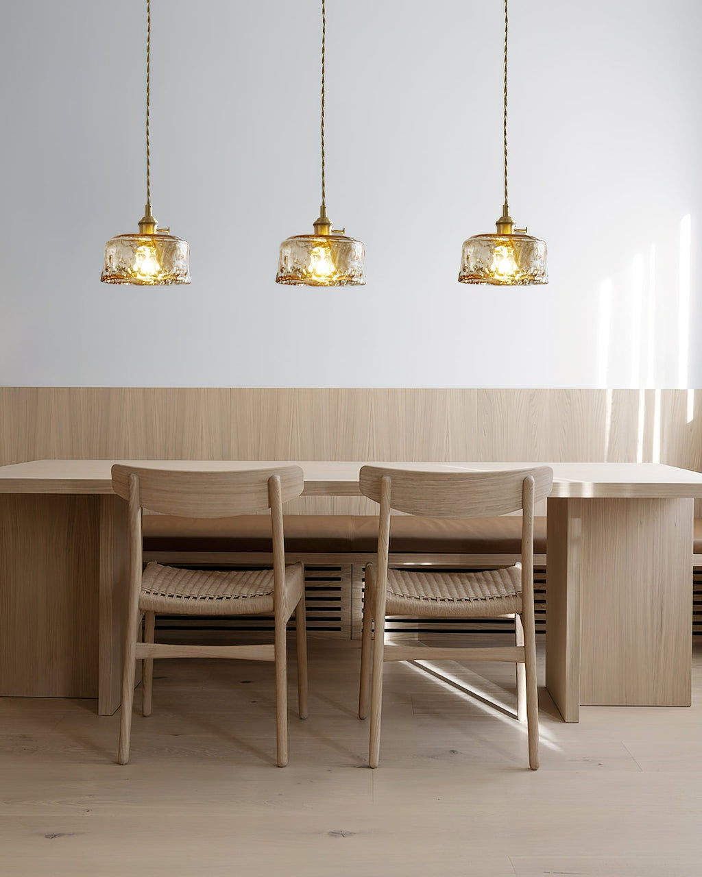 Amberlyn vintage-pendellampe i ravfarvet glas — E26-fatning, dæmpbar
